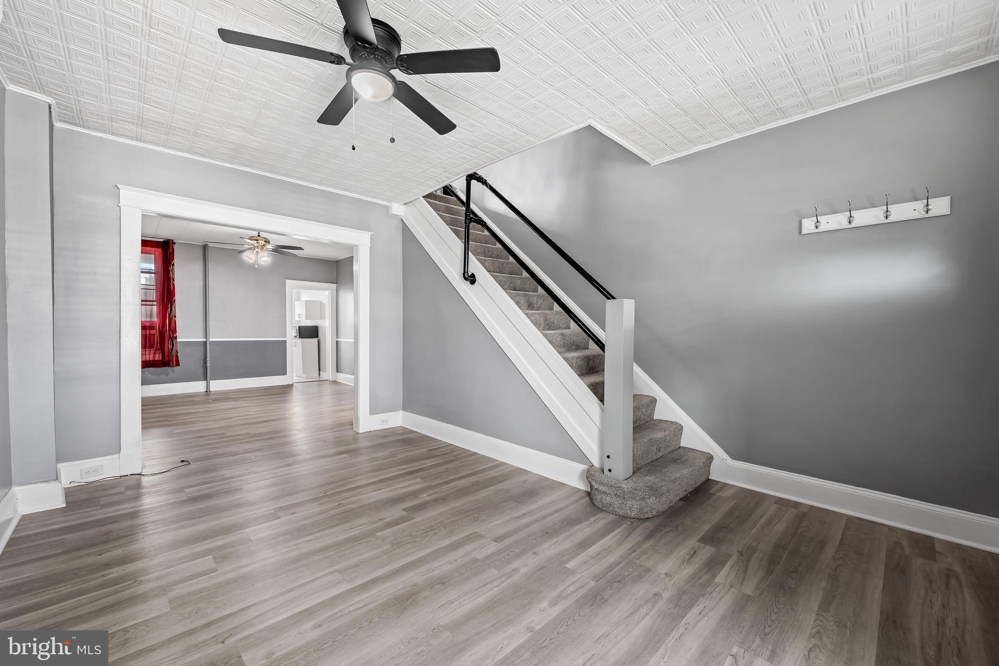 1109 W 40TH STREET