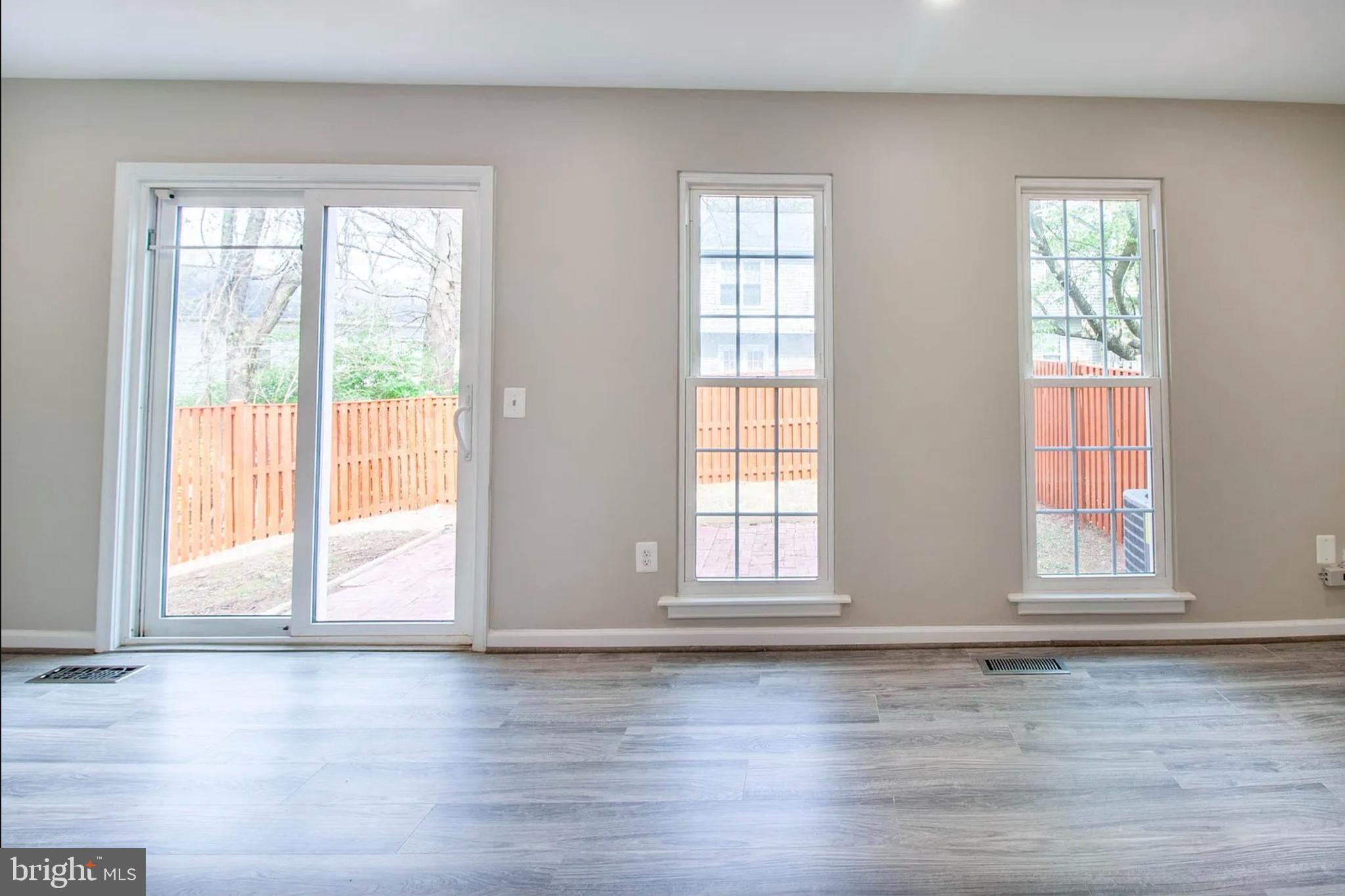 BURKE CENTRE - Residential Lease