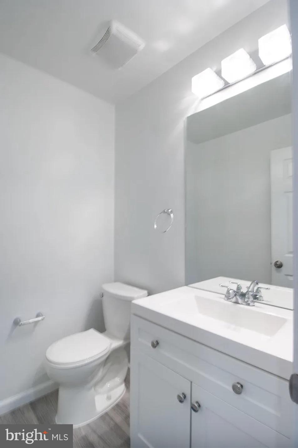 BURKE CENTRE - Residential Lease