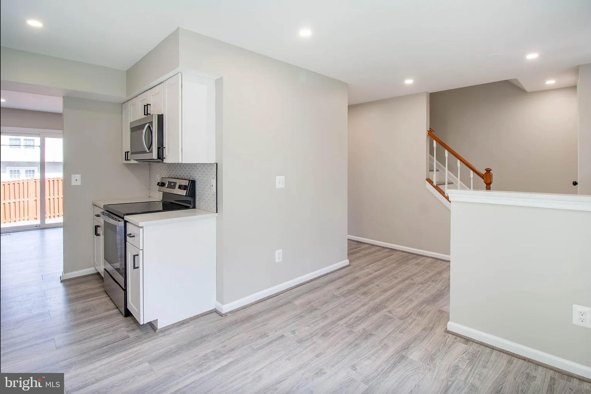 BURKE CENTRE - Residential Lease