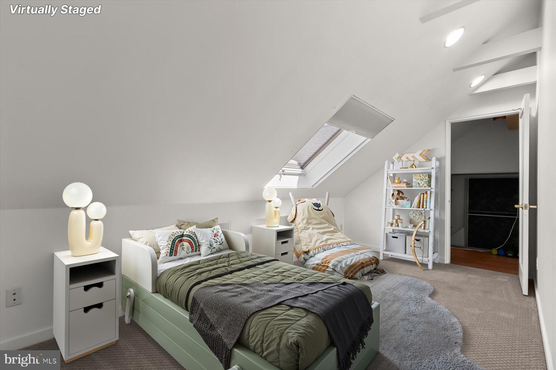 ROCK CREEK VILLAGE CONDOMINIUMS - Residential