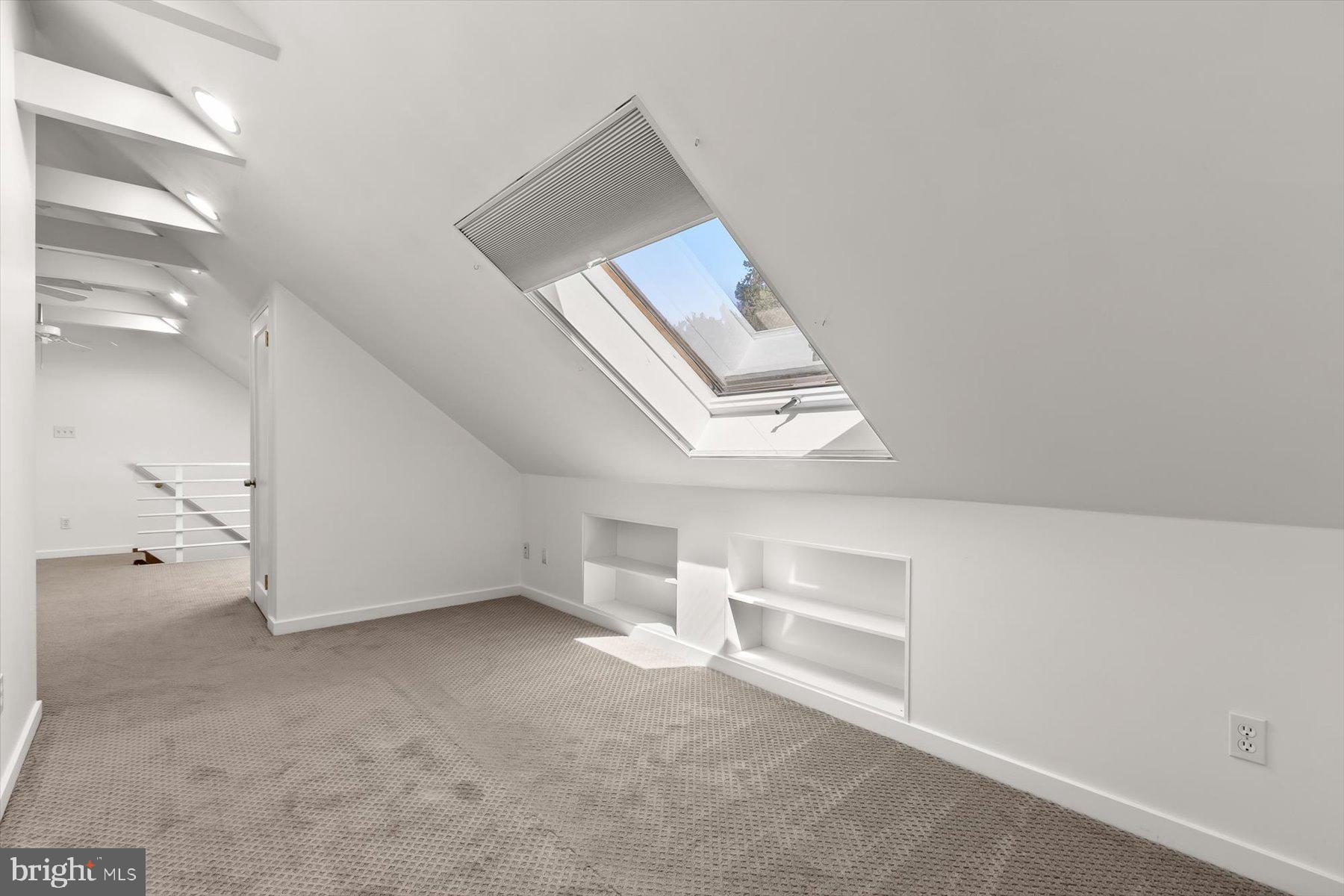 ROCK CREEK VILLAGE CONDOMINIUMS - Residential