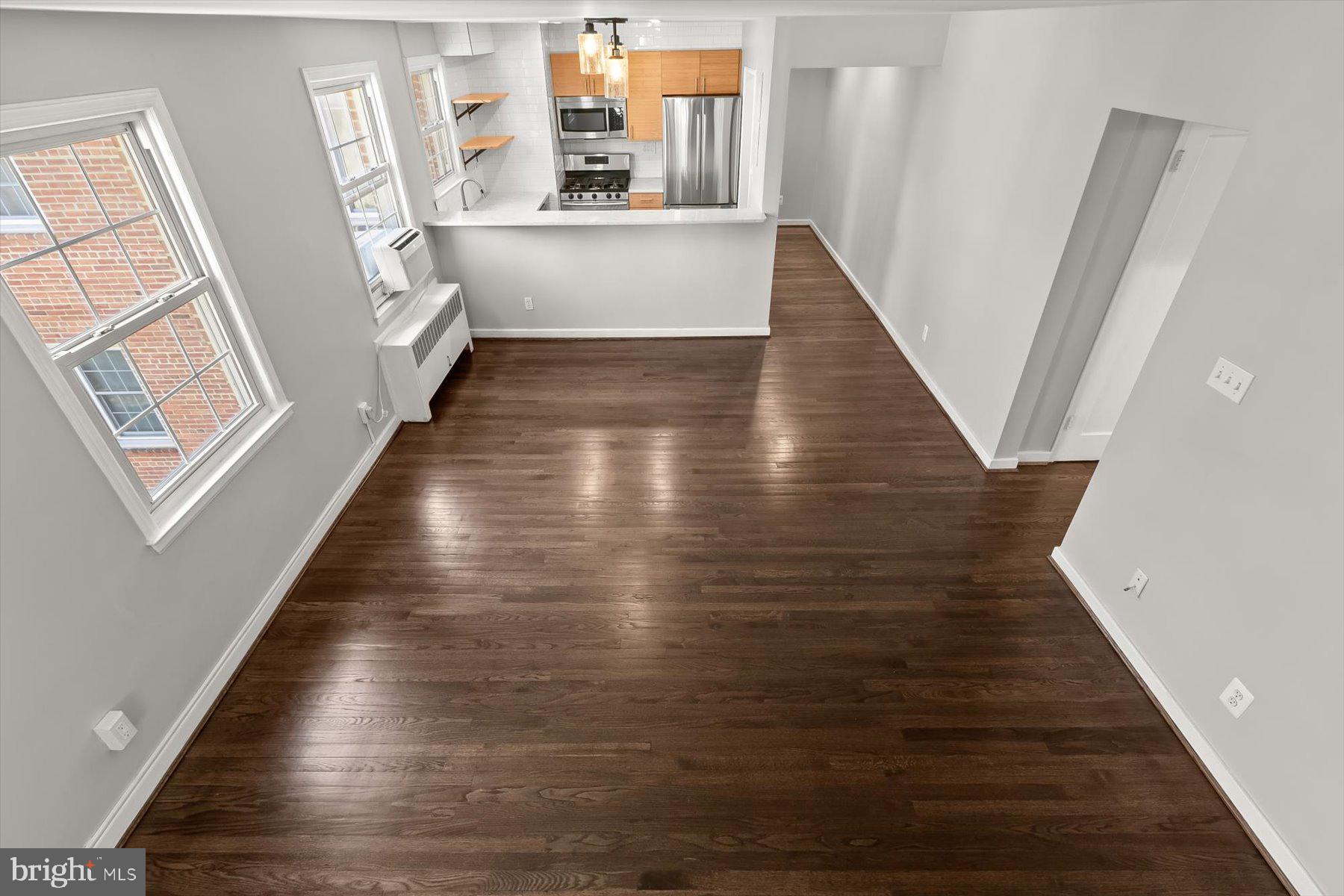 ROCK CREEK VILLAGE CONDOMINIUMS - Residential