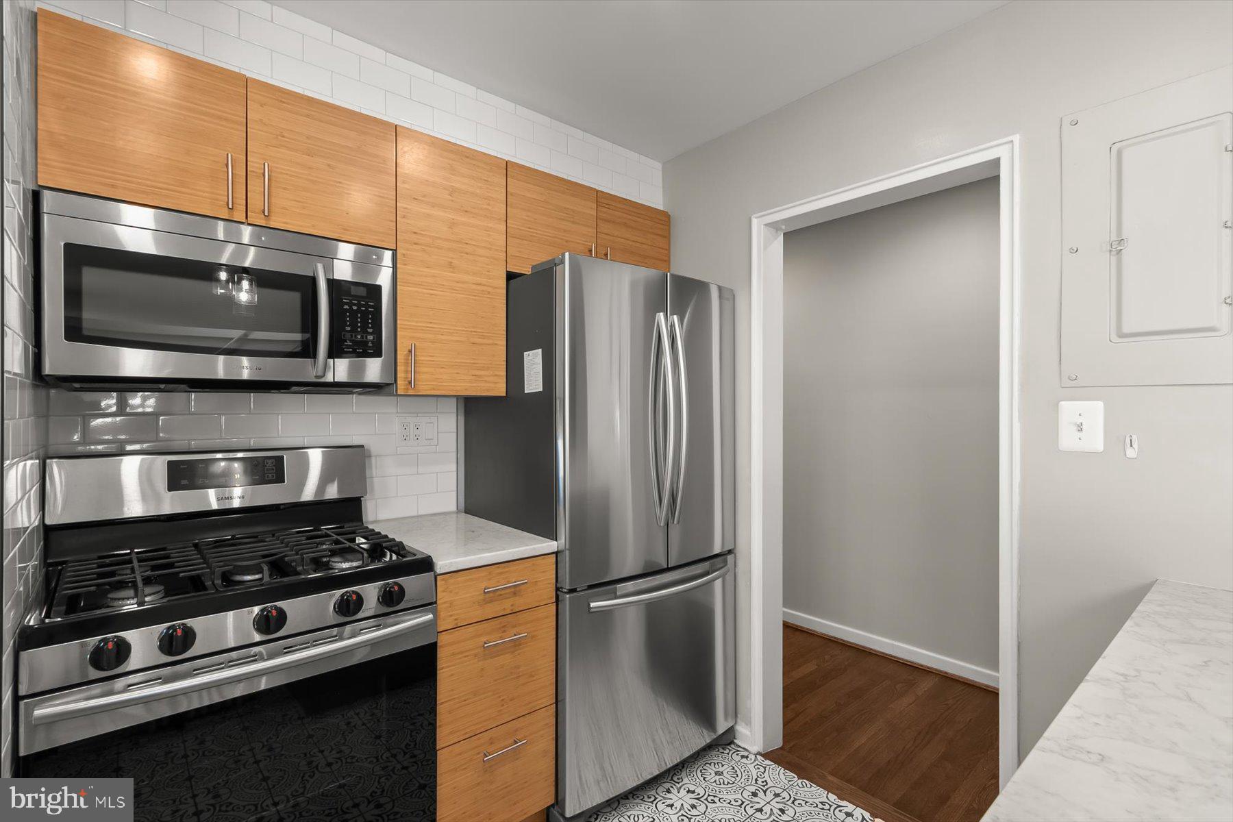 ROCK CREEK VILLAGE CONDOMINIUMS - Residential