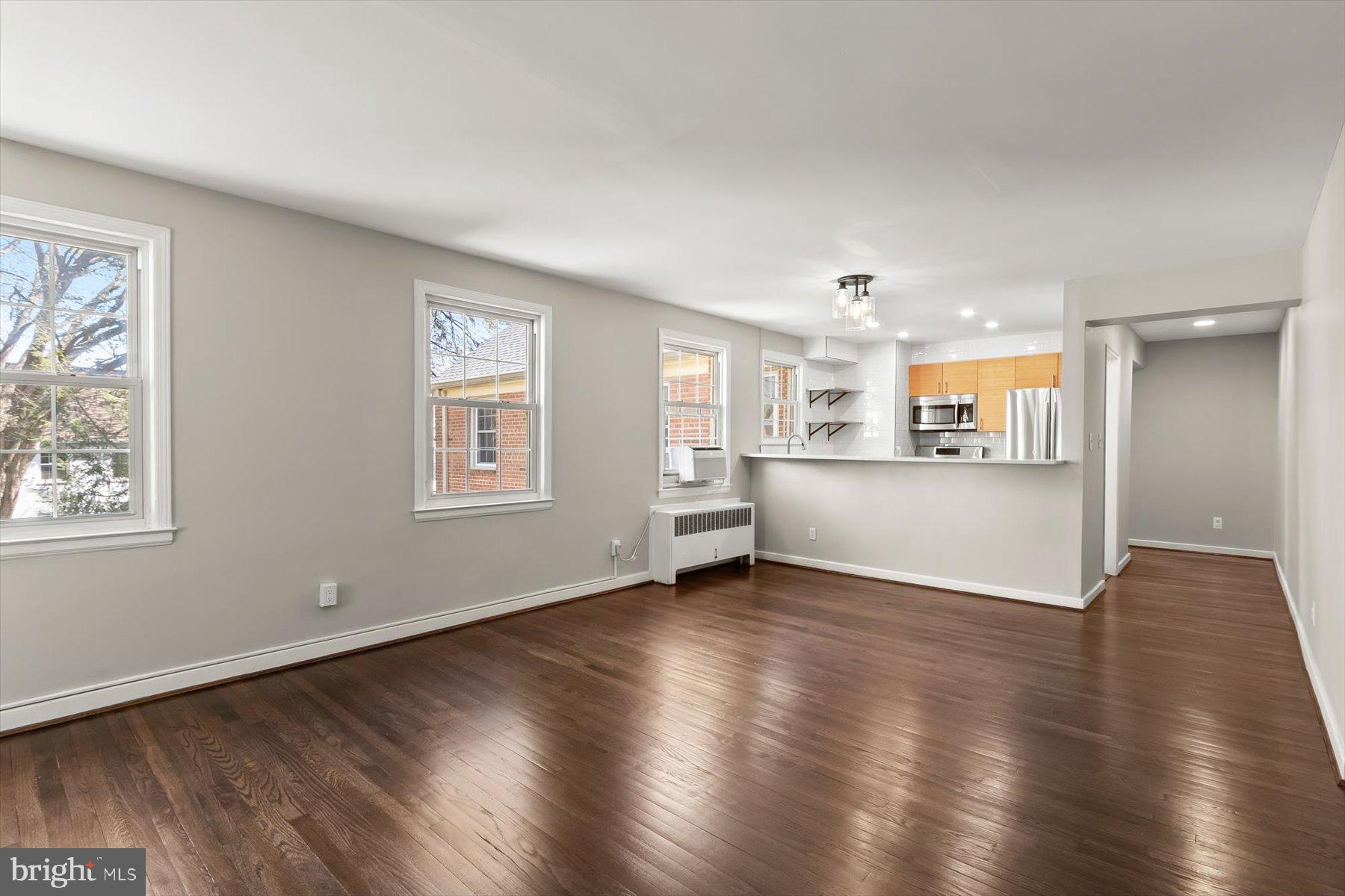 ROCK CREEK VILLAGE CONDOMINIUMS - Residential