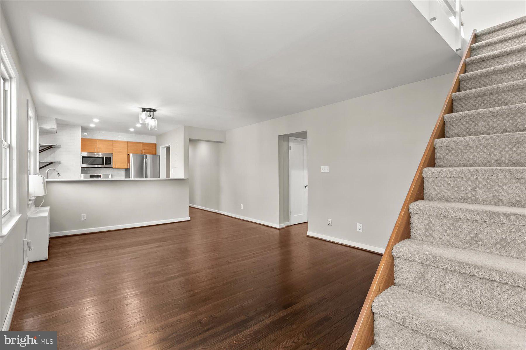 ROCK CREEK VILLAGE CONDOMINIUMS - Residential