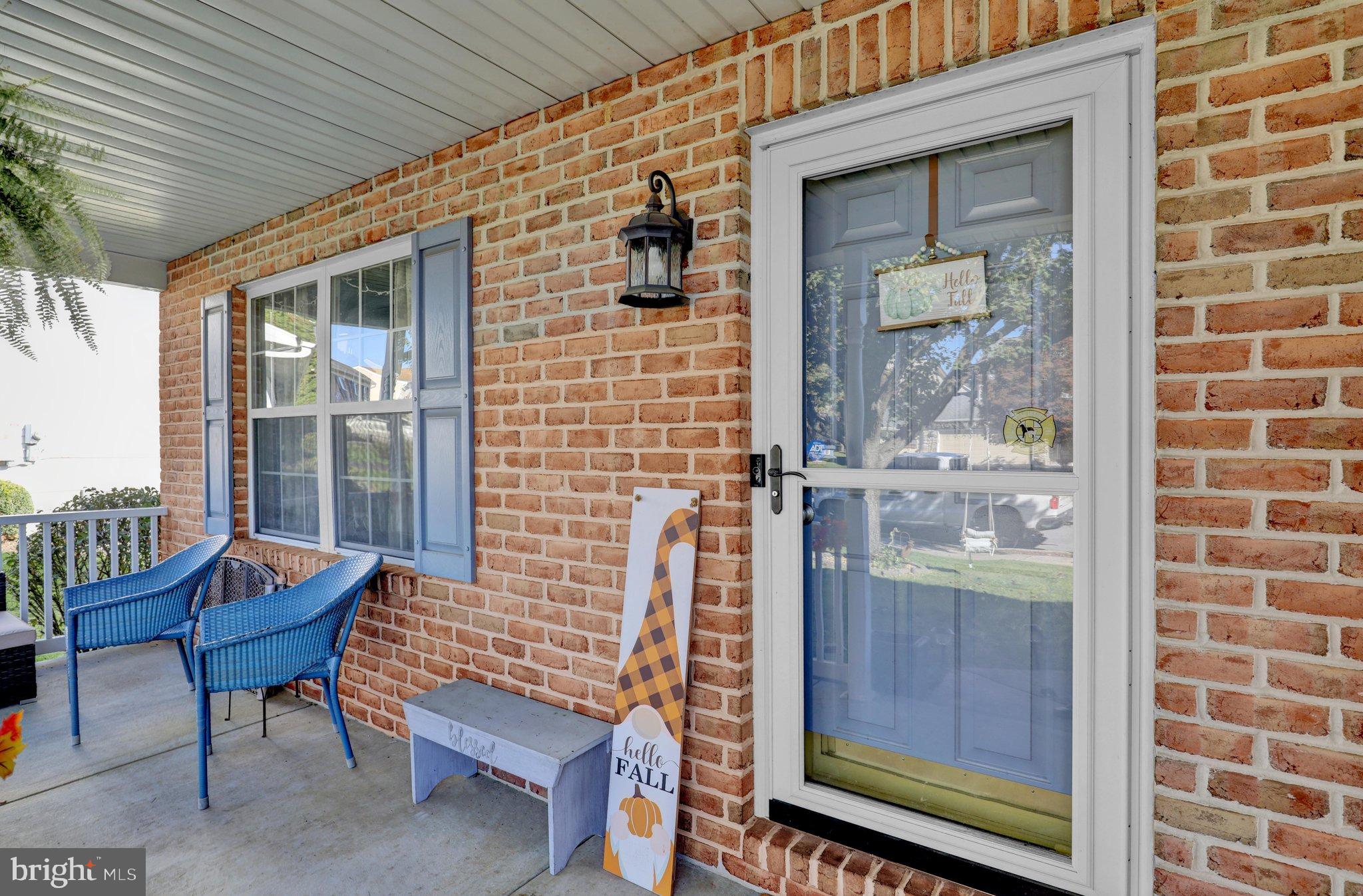 1023 AMITY CIRCLE