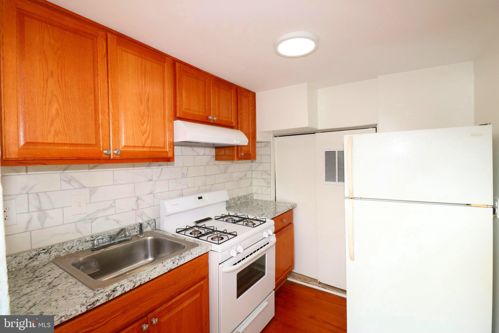 IVERSON MEWS - Residential Lease