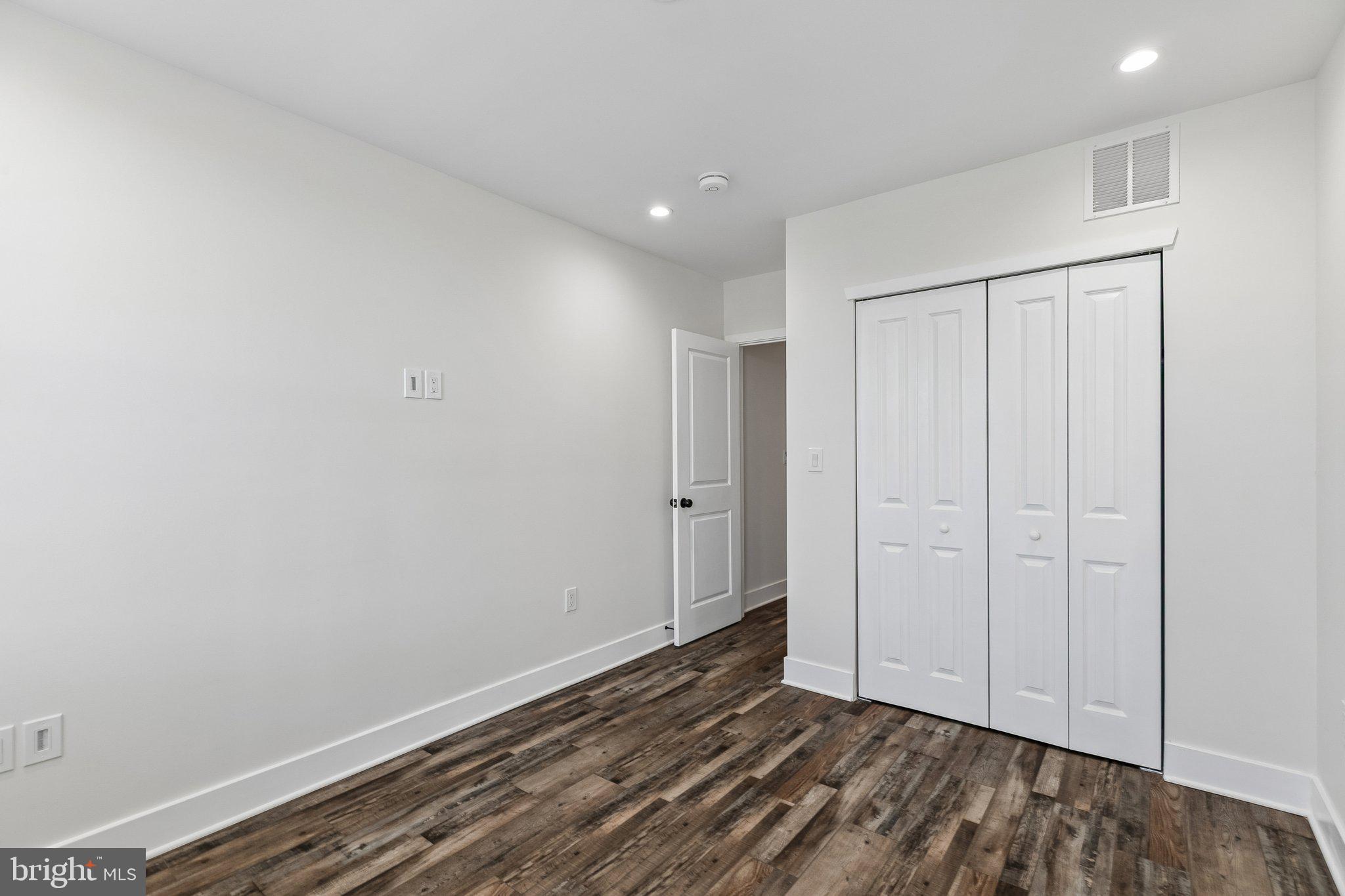 PORT RICHMOND - Residential