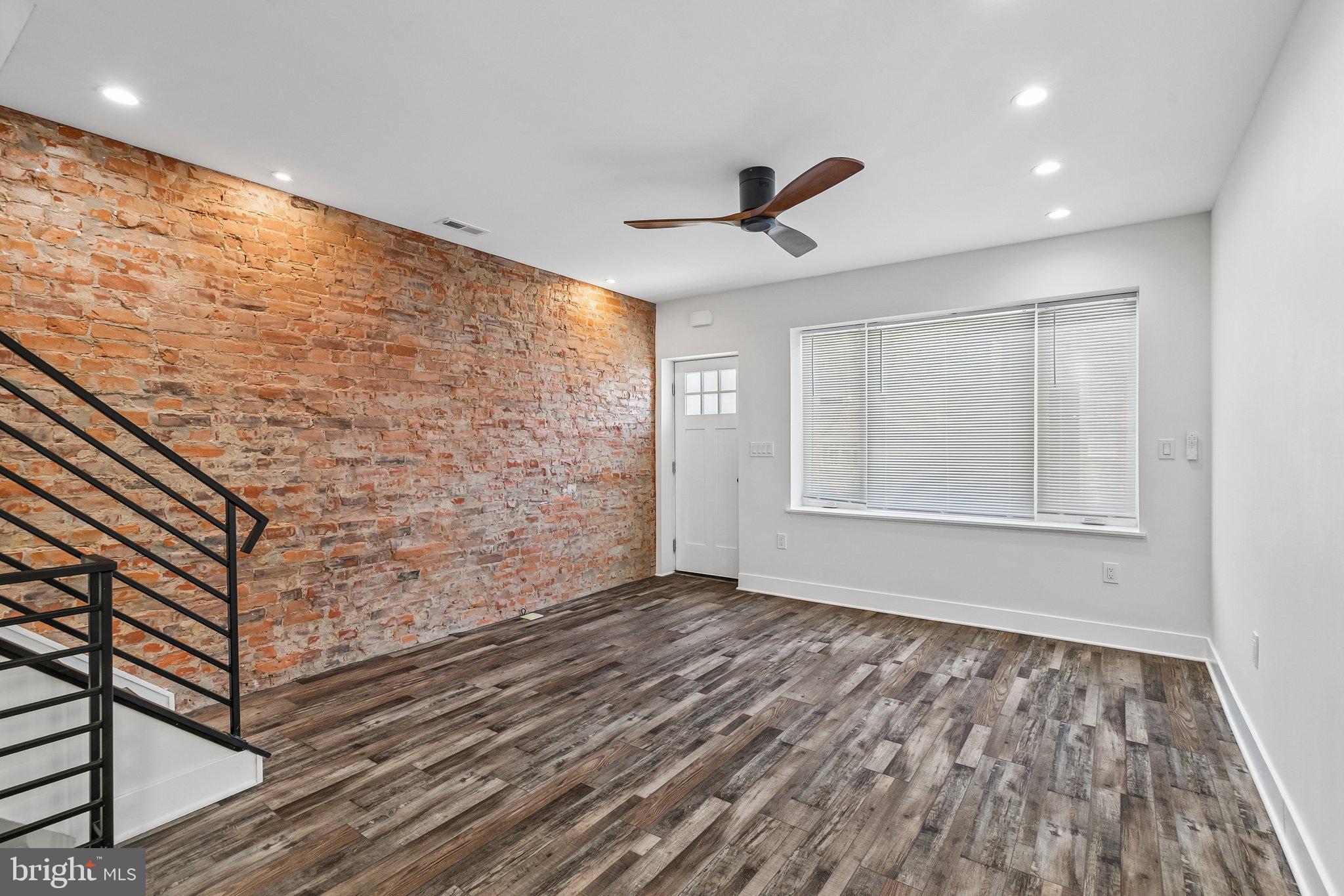 PORT RICHMOND - Residential