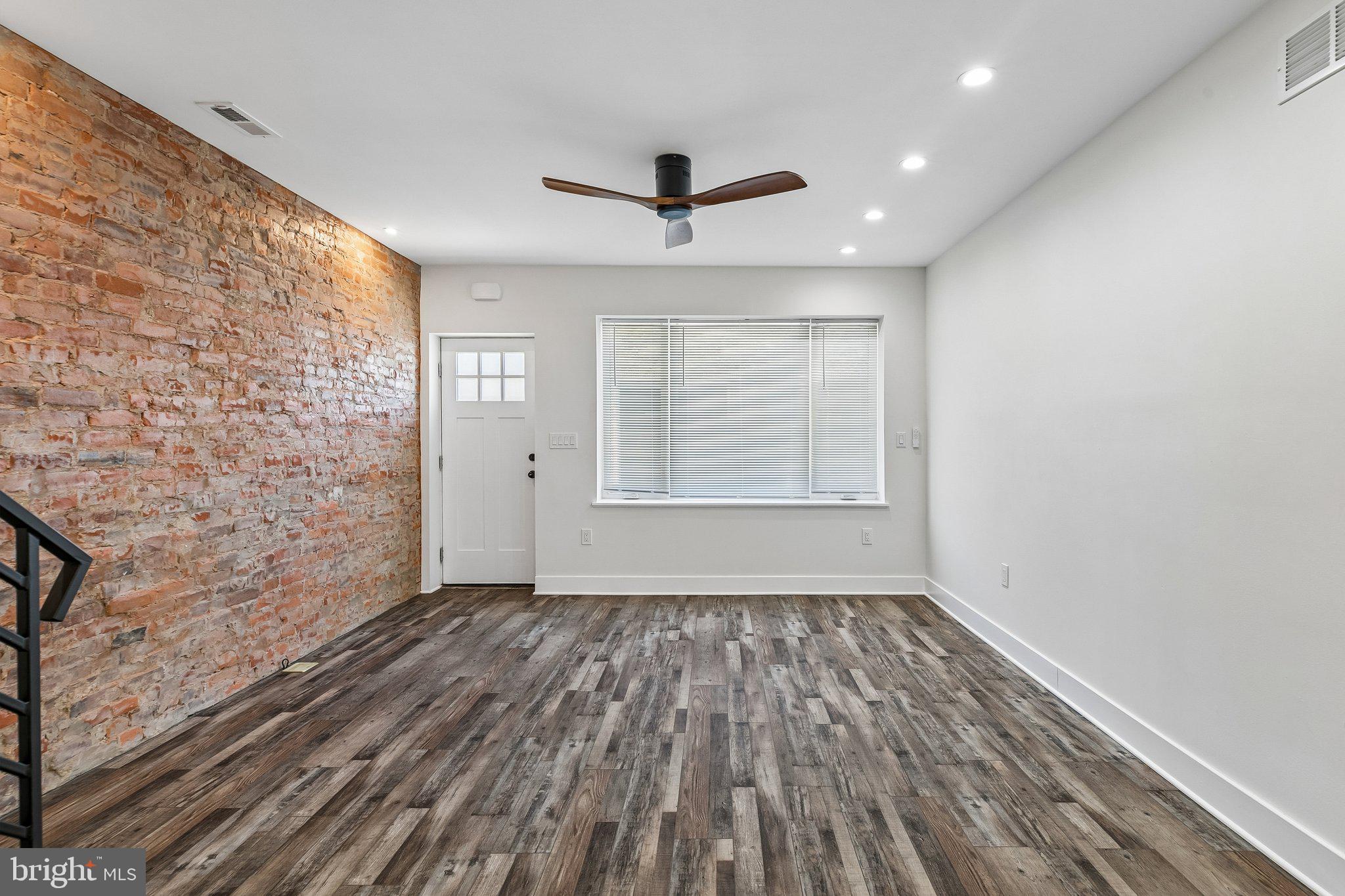 PORT RICHMOND - Residential