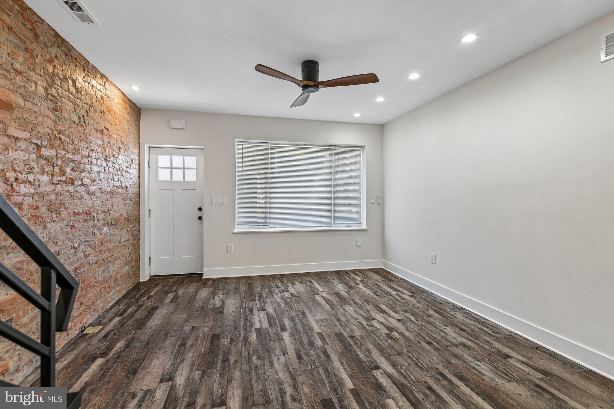 PORT RICHMOND - Residential