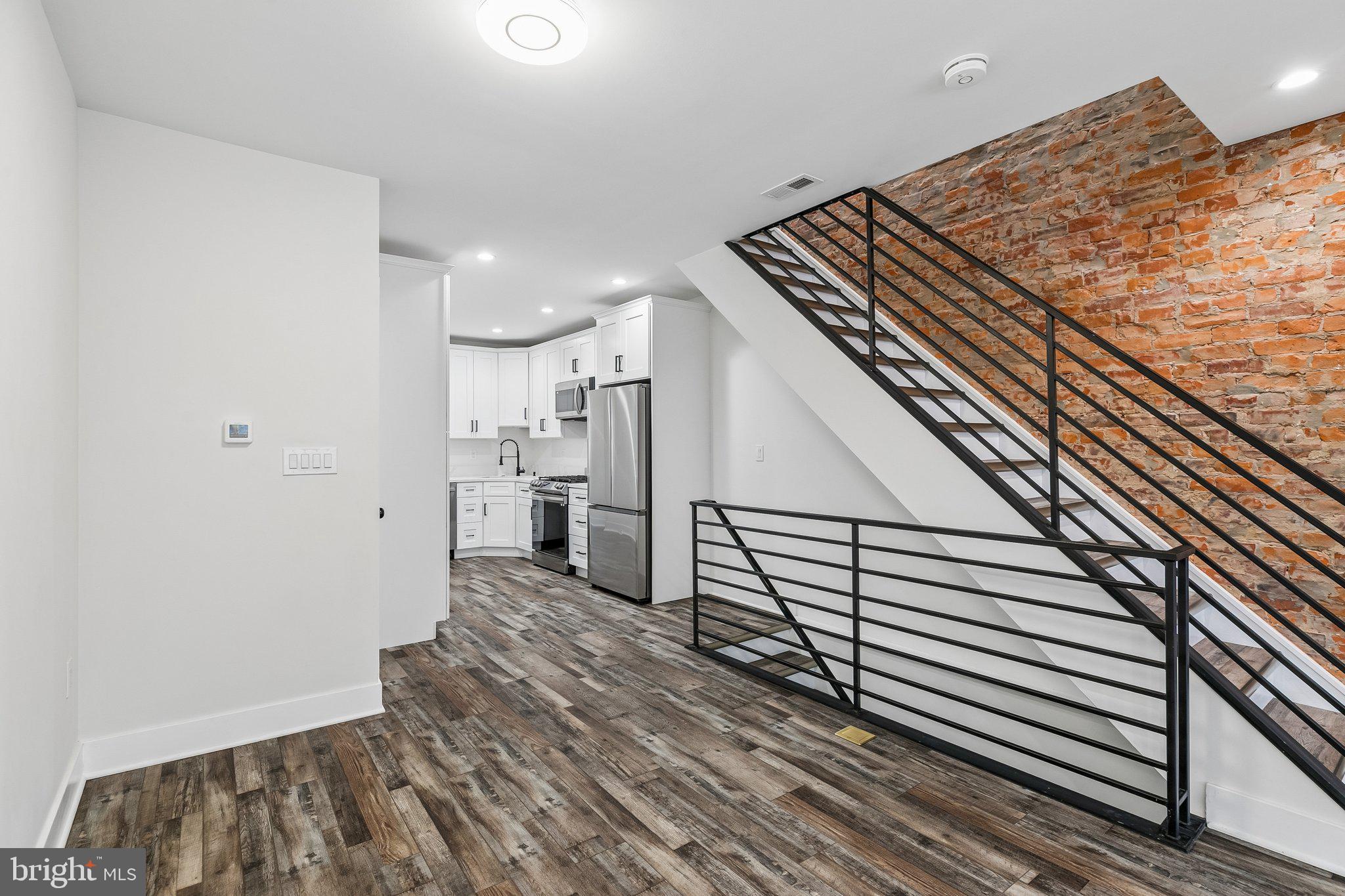 PORT RICHMOND - Residential