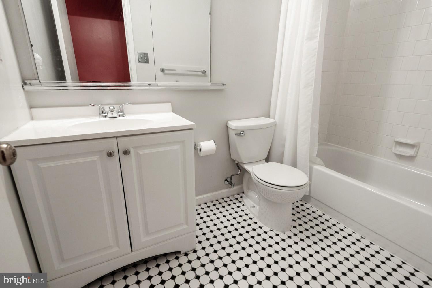 GLEN COVE - Residential