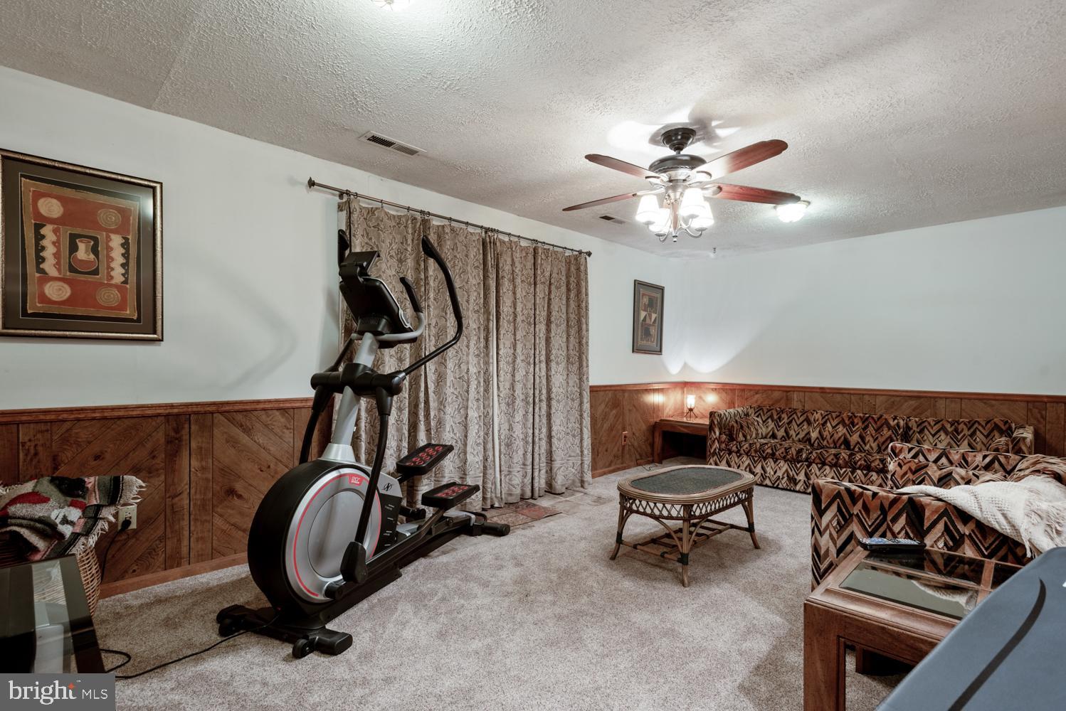 GLEN COVE - Residential