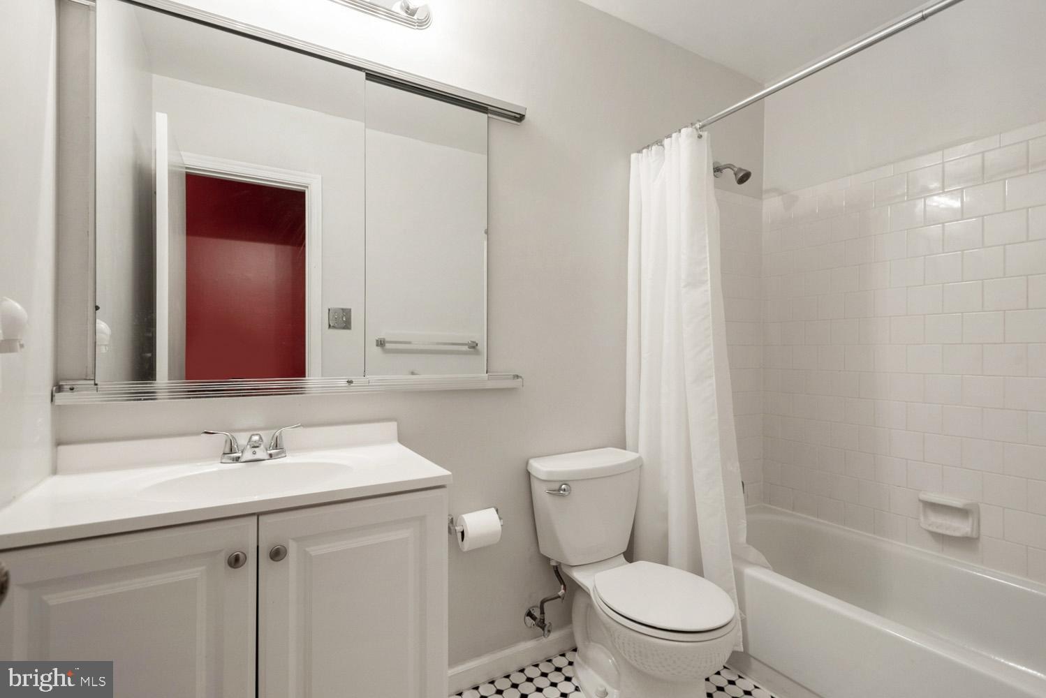 GLEN COVE - Residential