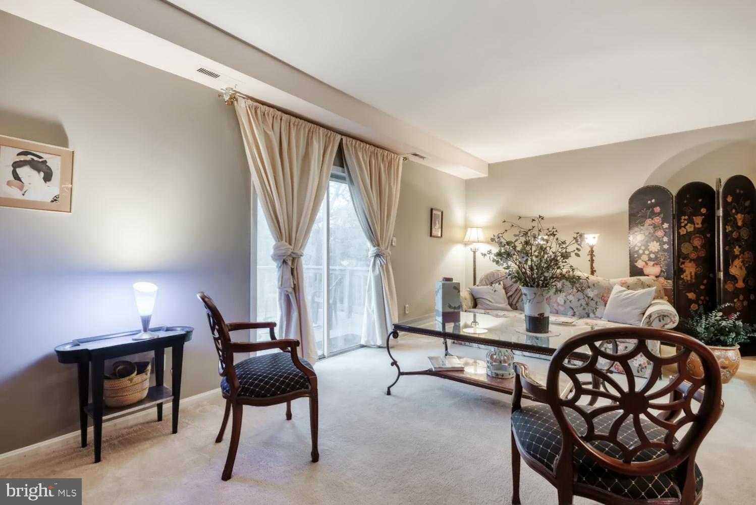 GLEN COVE - Residential