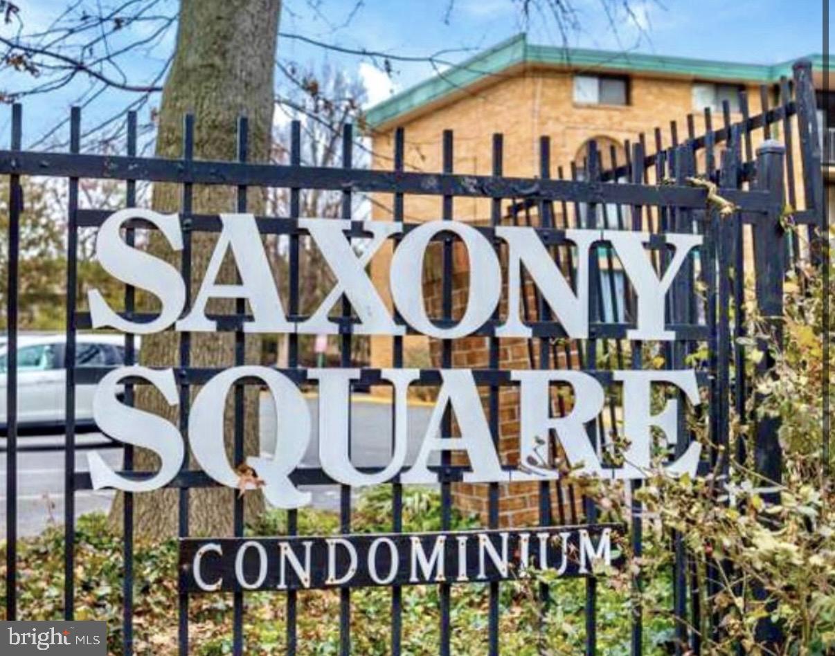 SAXONY SQUARE - Residential