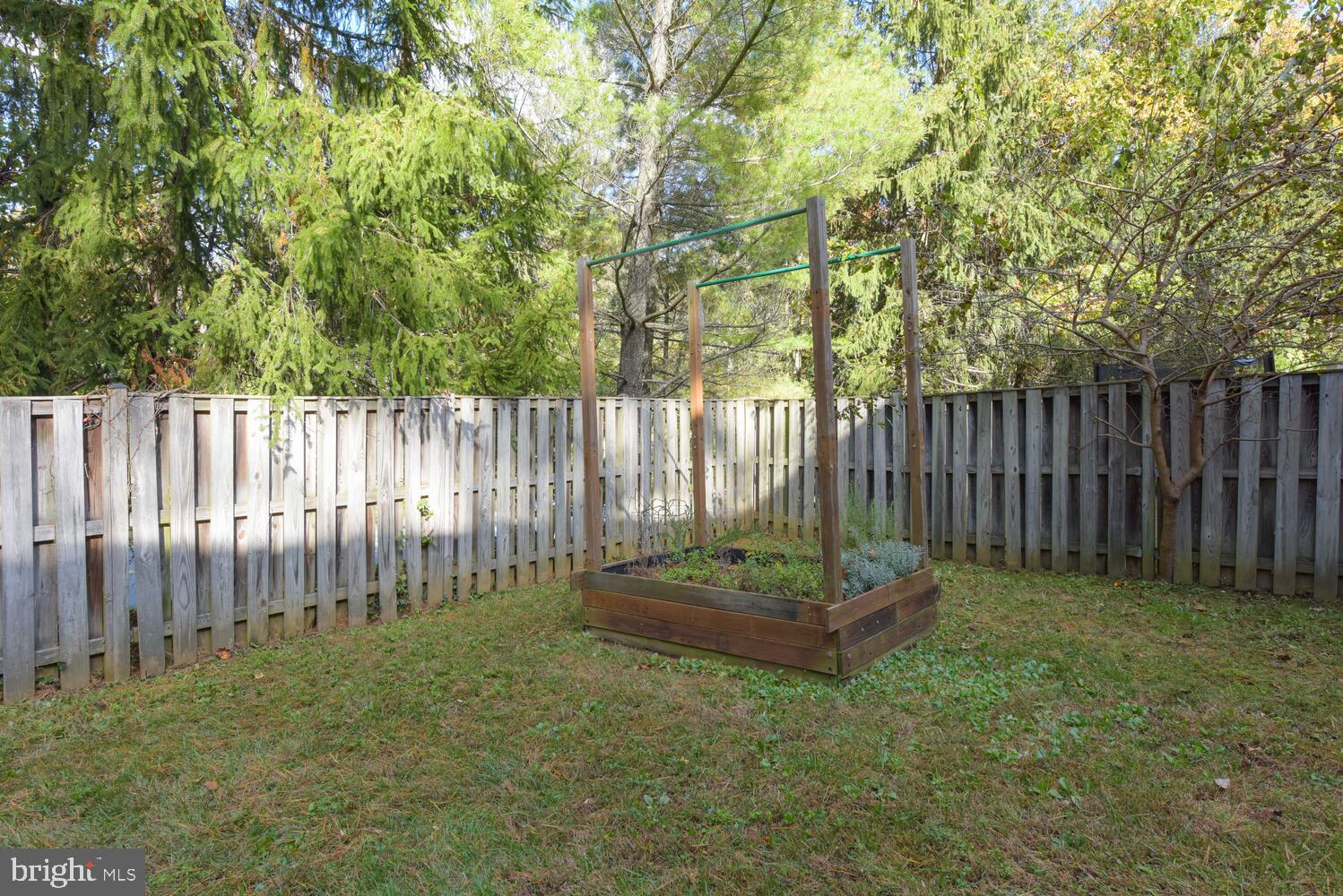 LAMBIANCE OF MCLEAN - Residential