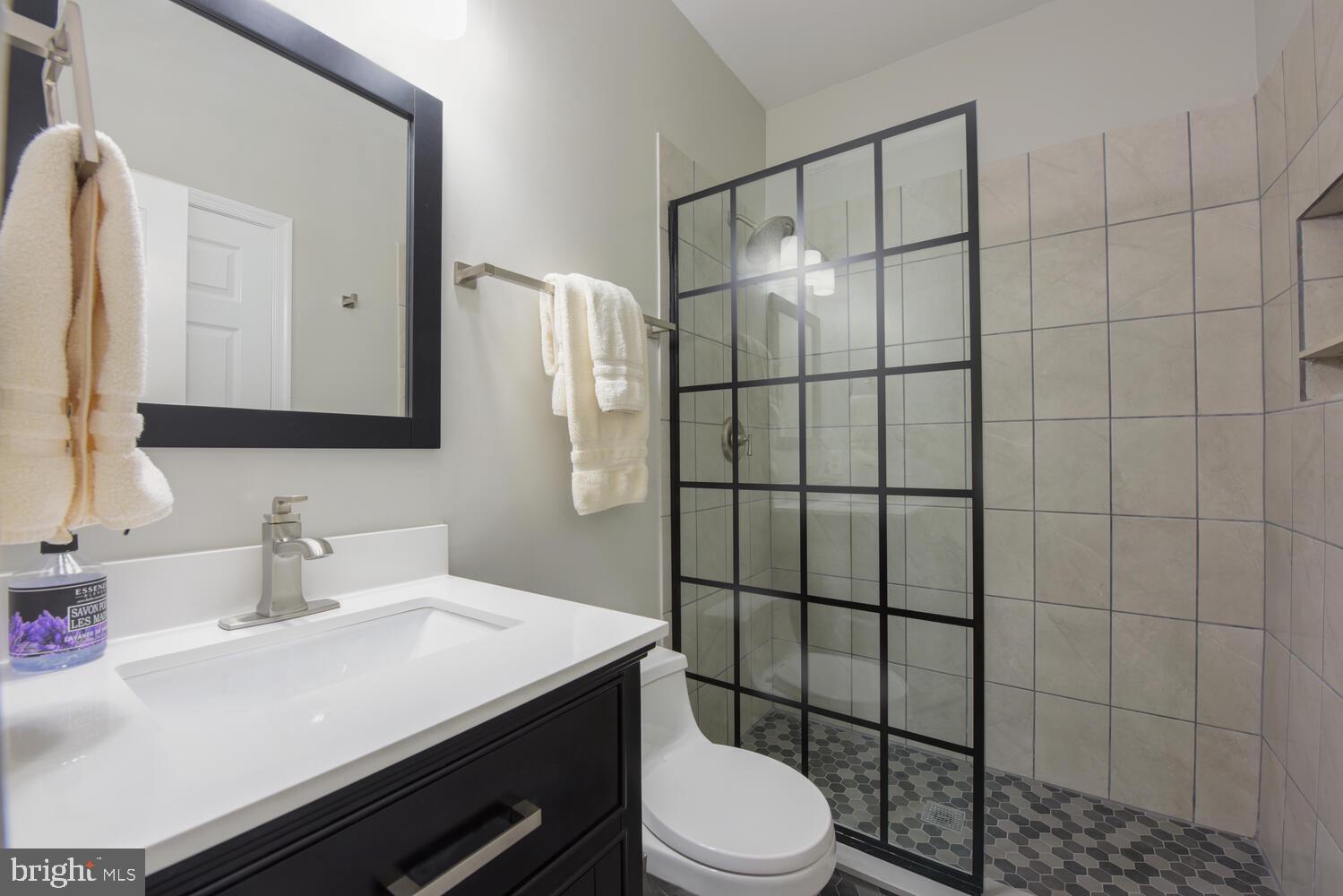 LAMBIANCE OF MCLEAN - Residential