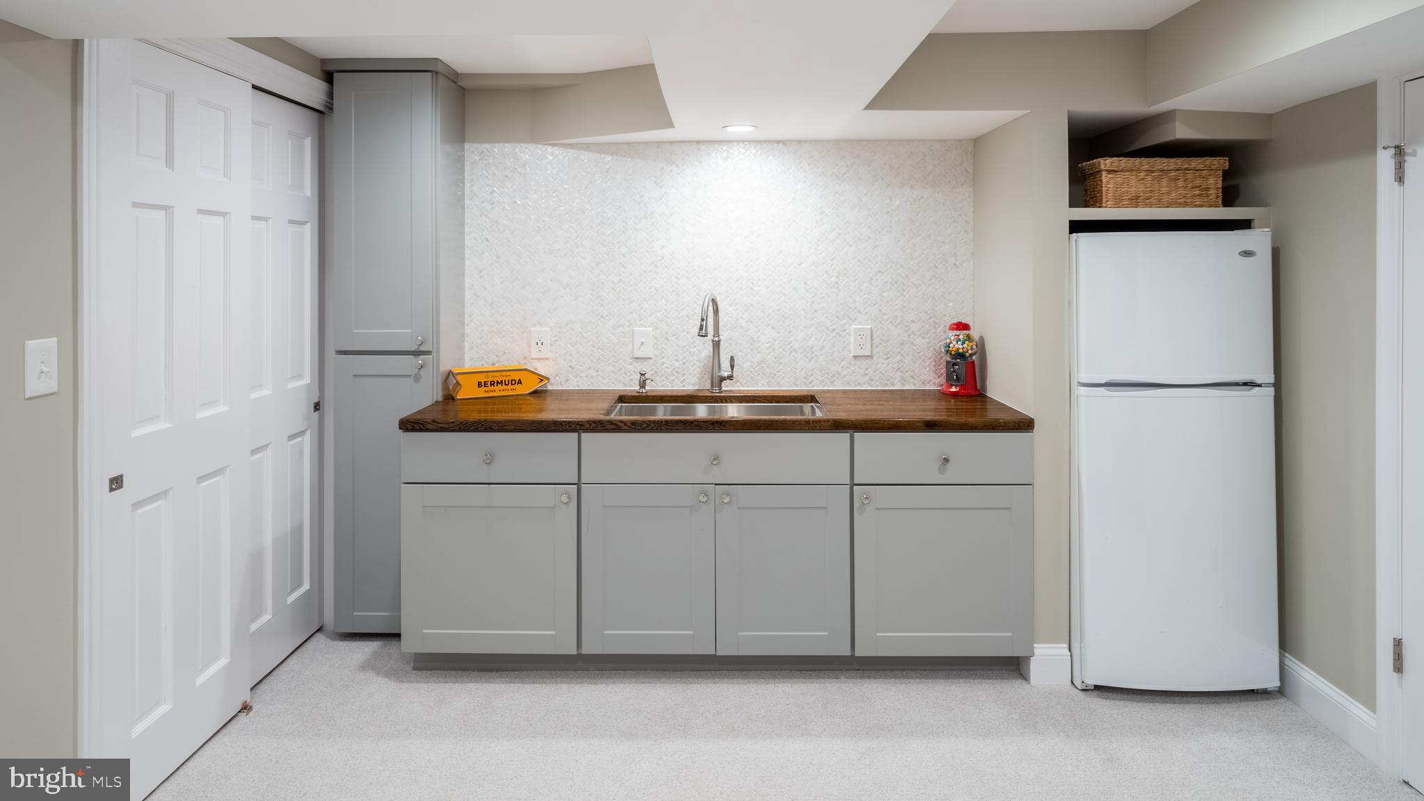 WOODACRES - Residential