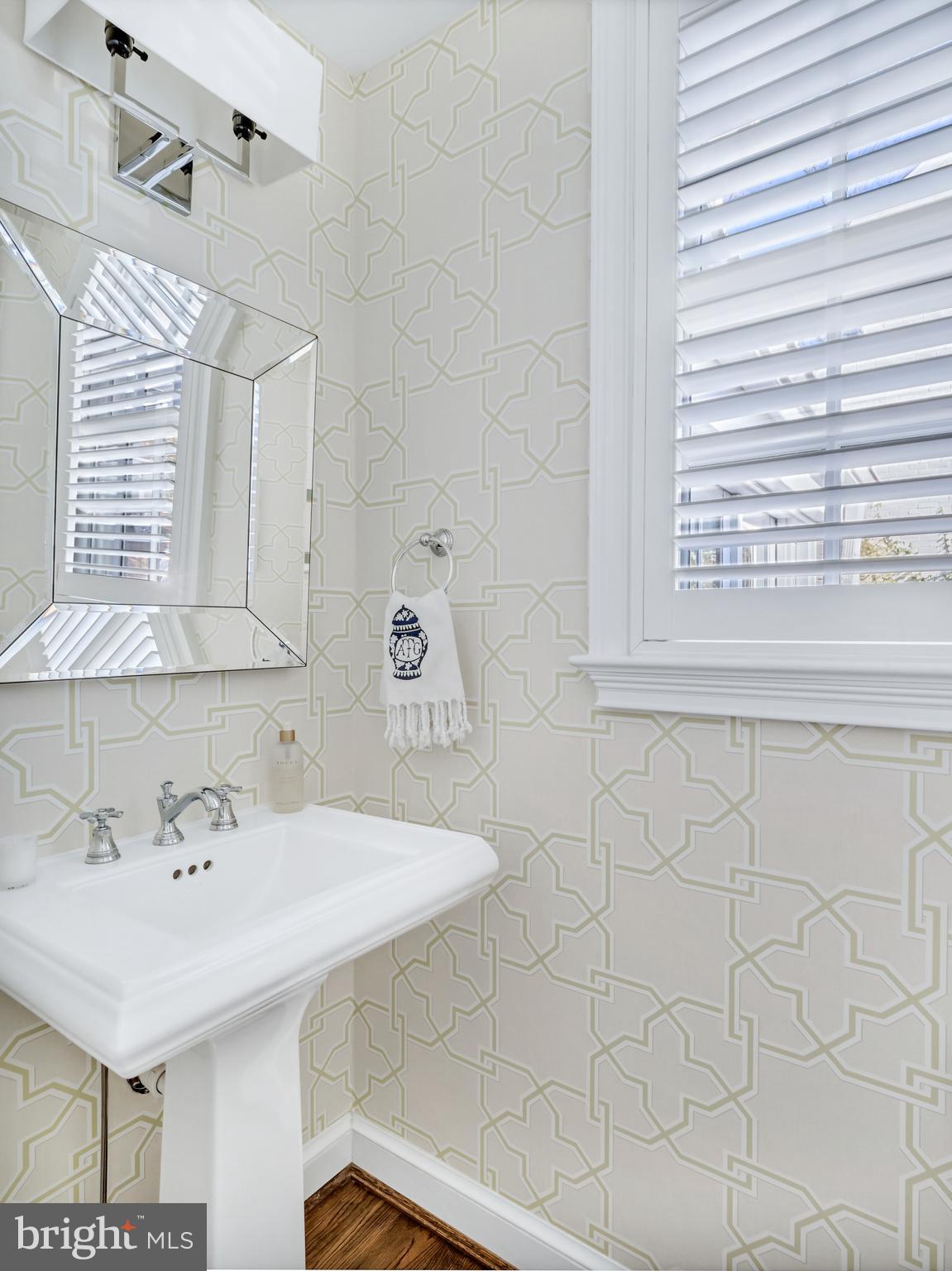 WOODACRES - Residential