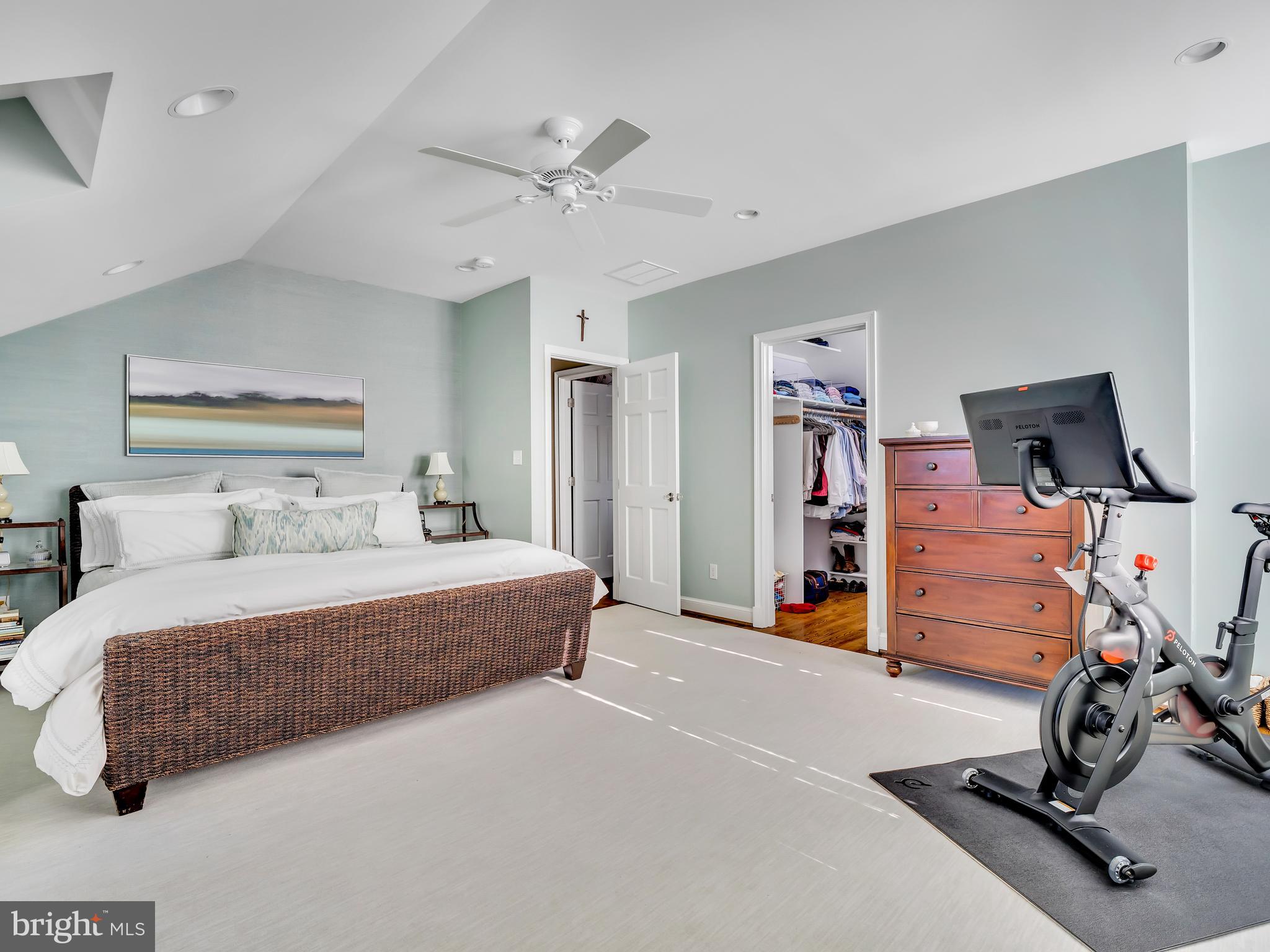 WOODACRES - Residential