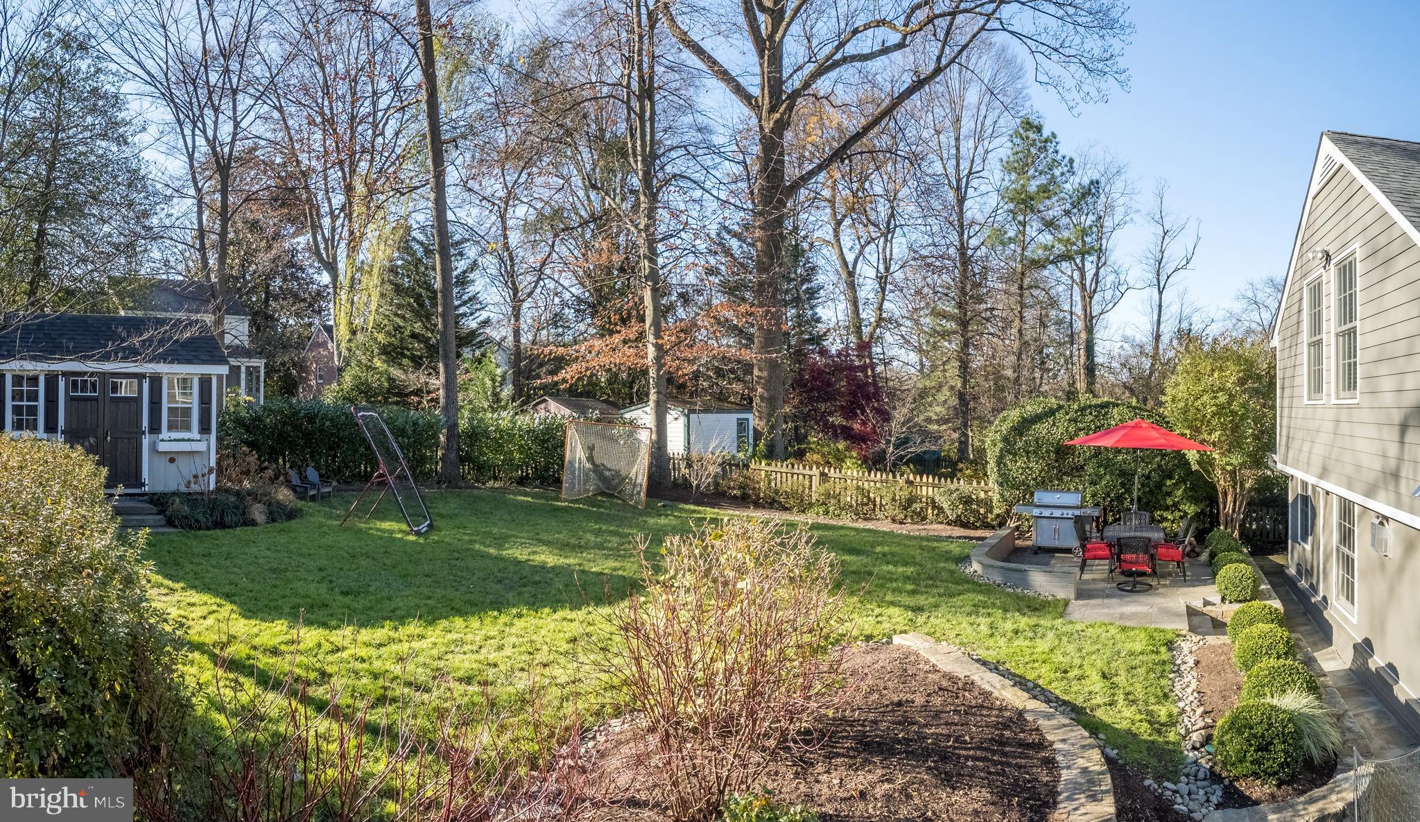 WOODACRES - Residential