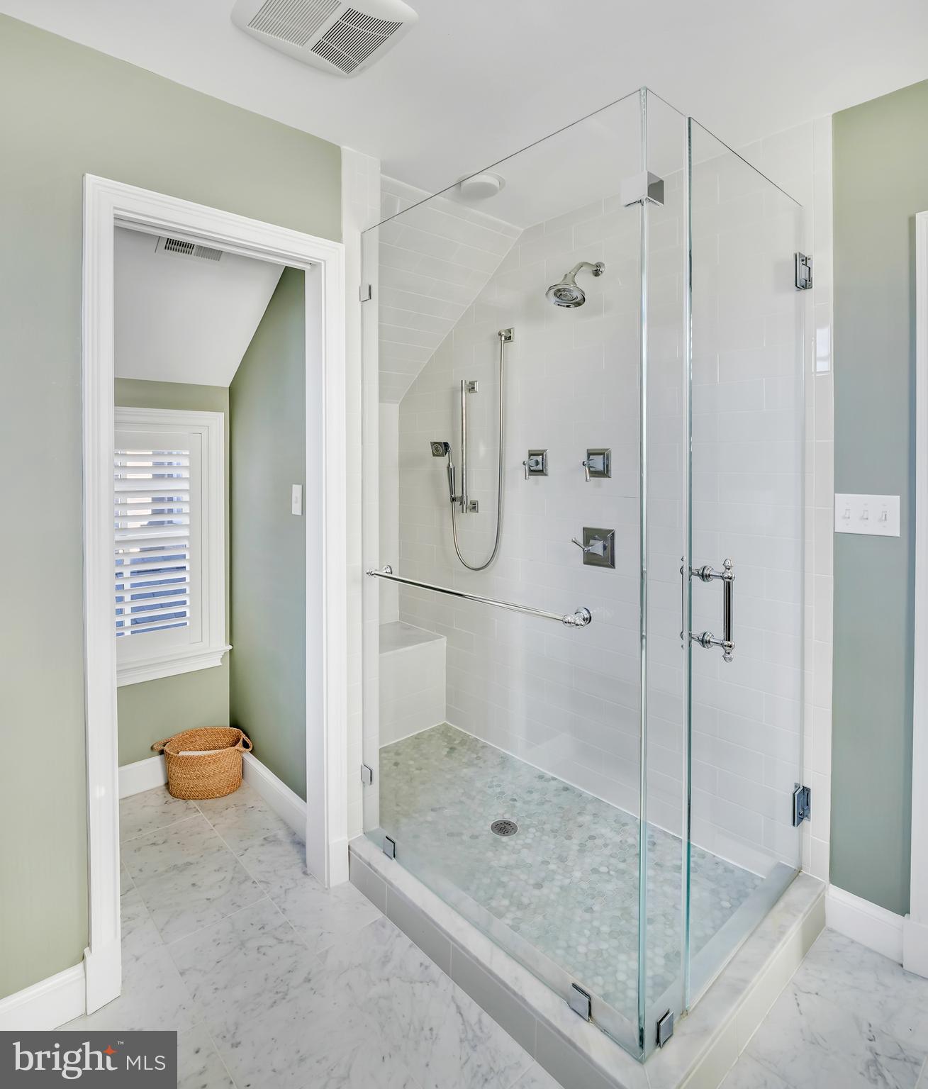 WOODACRES - Residential