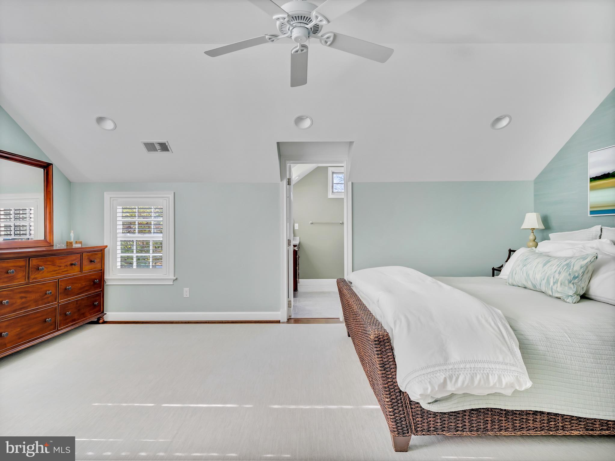 WOODACRES - Residential