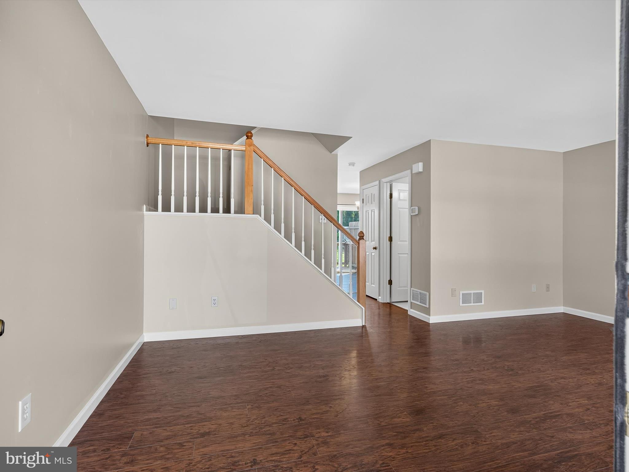 1123 HAMPDEN DRIVE