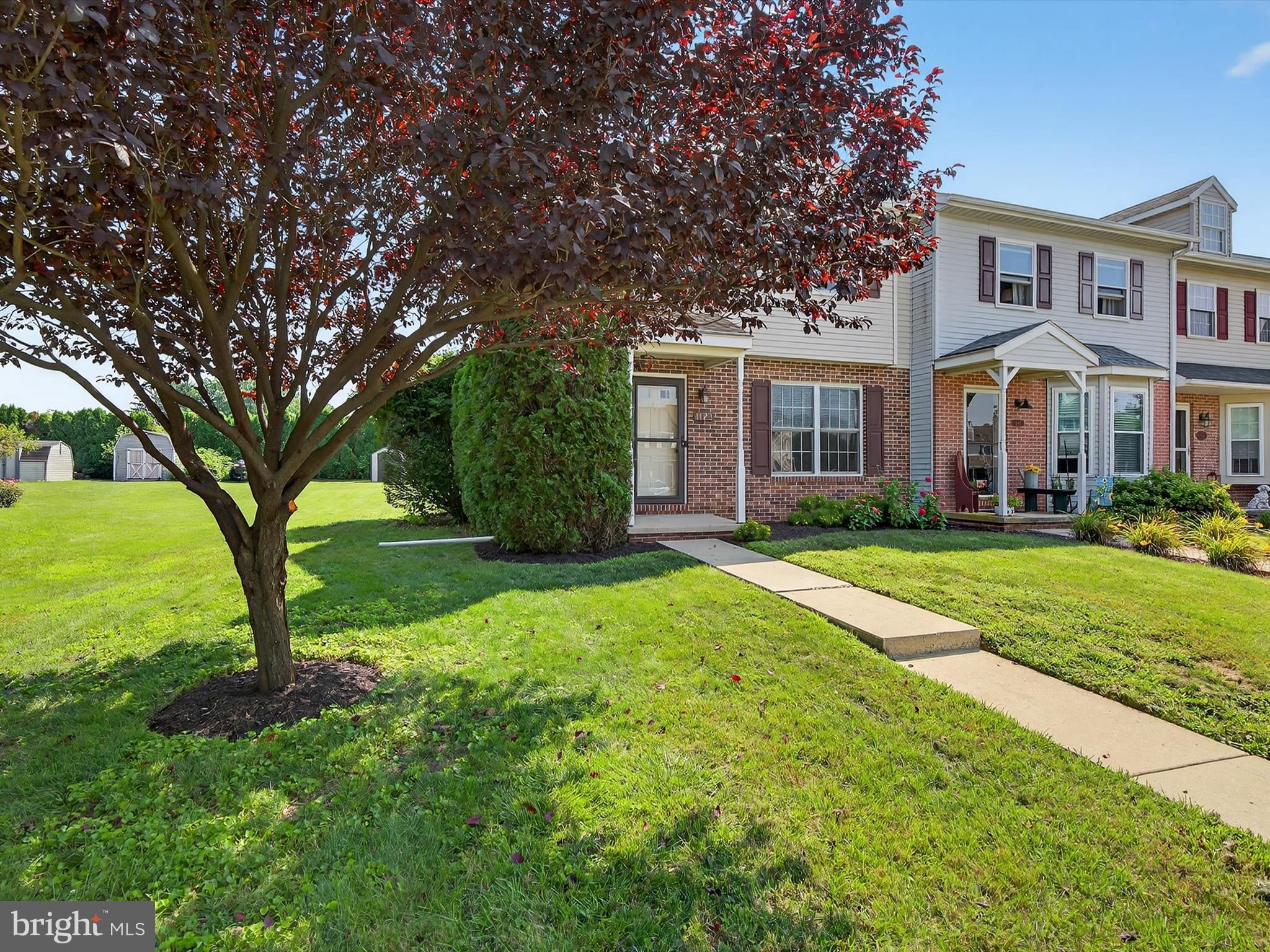 1123 HAMPDEN DRIVE