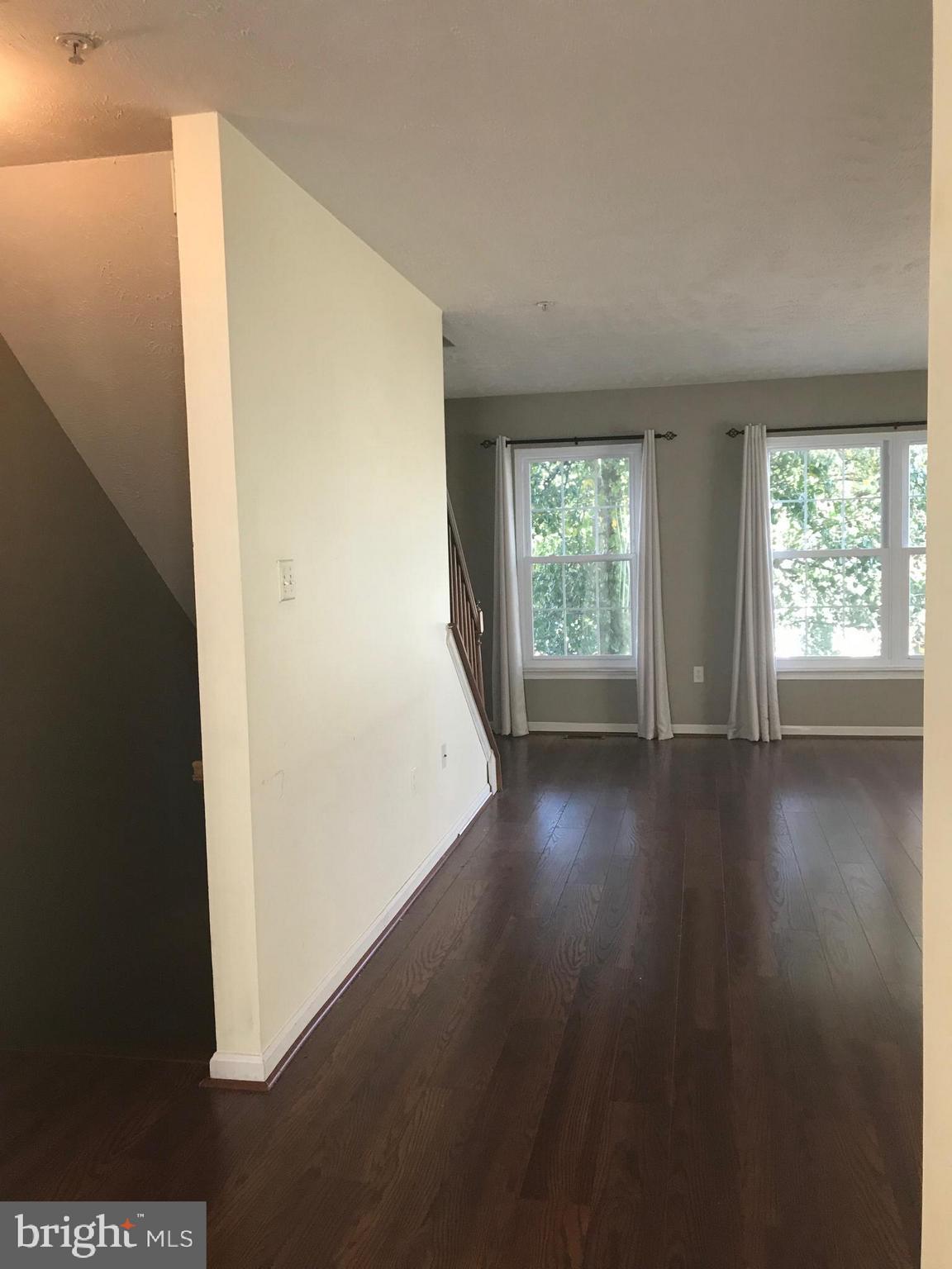 ELKTON - Residential Lease