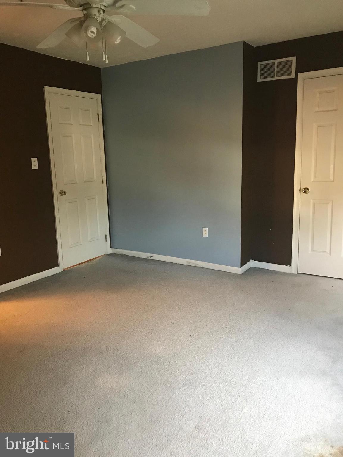 ELKTON - Residential Lease