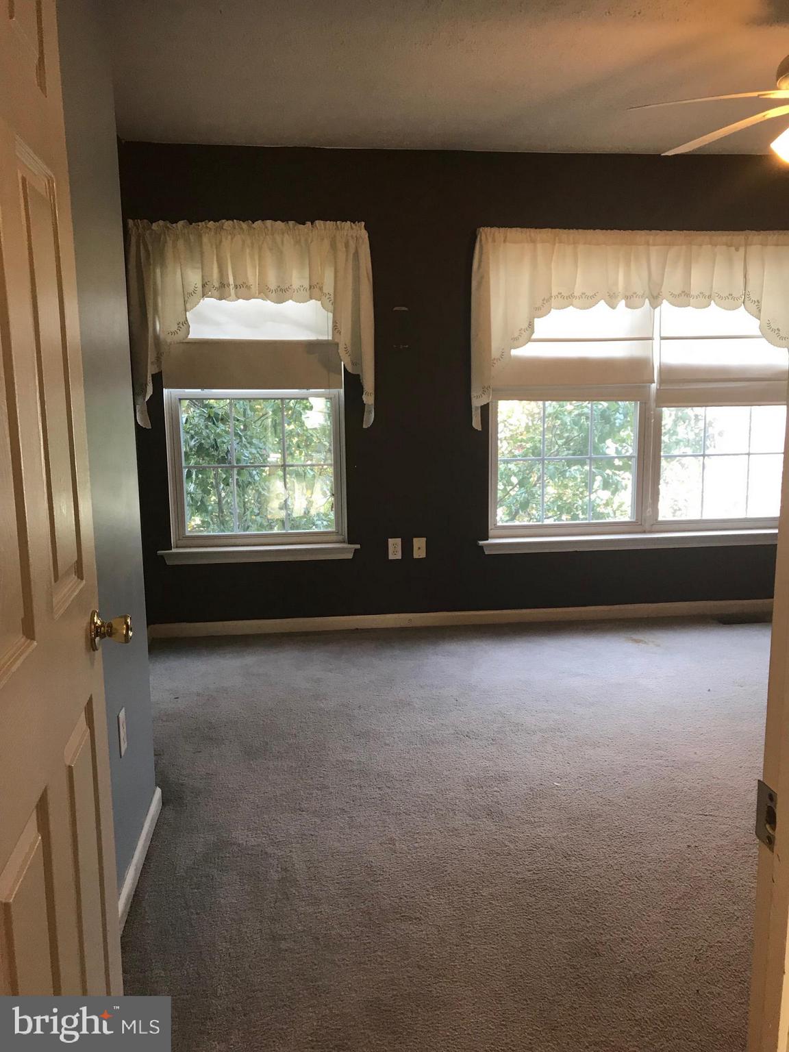 ELKTON - Residential Lease