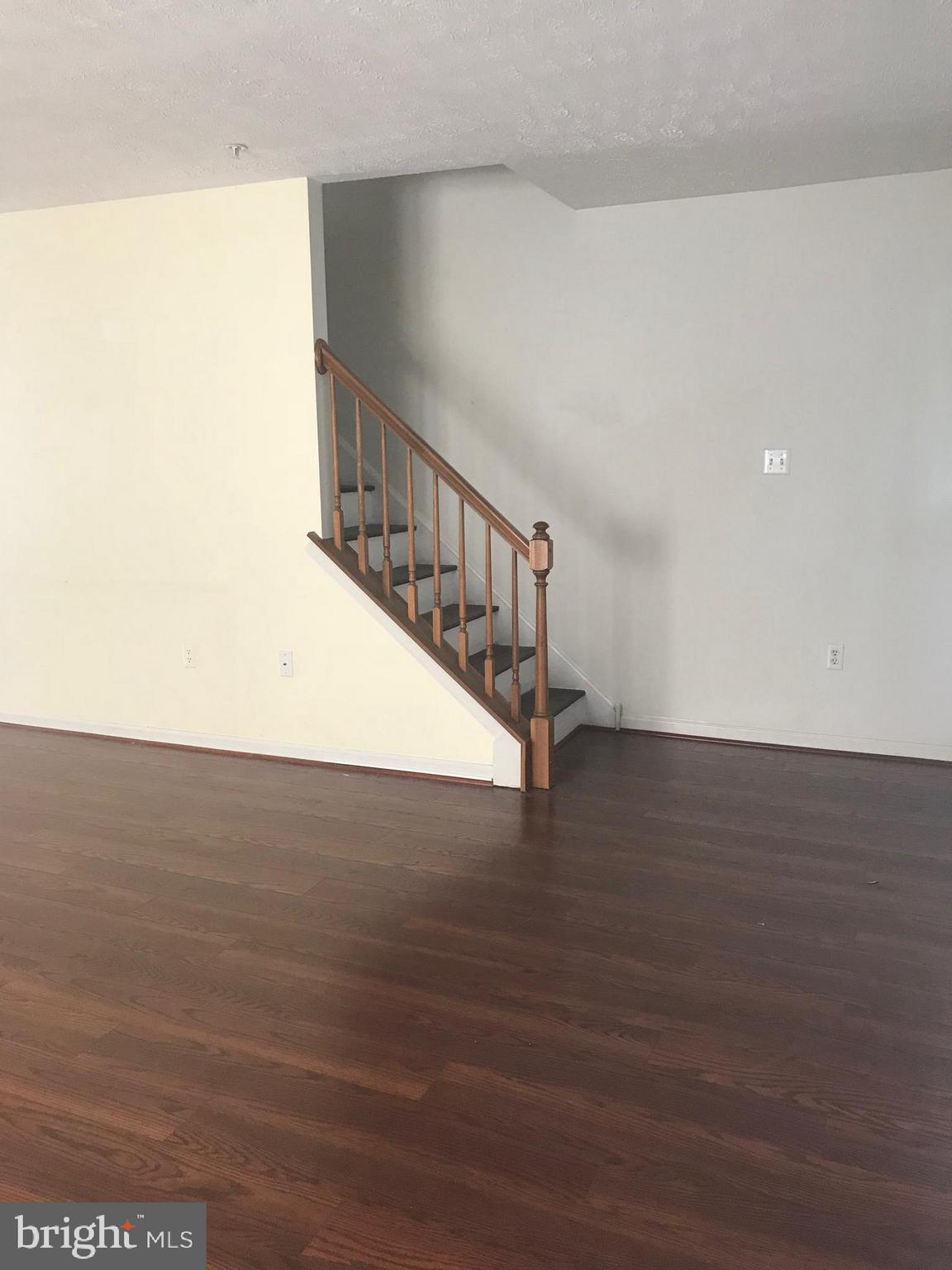 ELKTON - Residential Lease