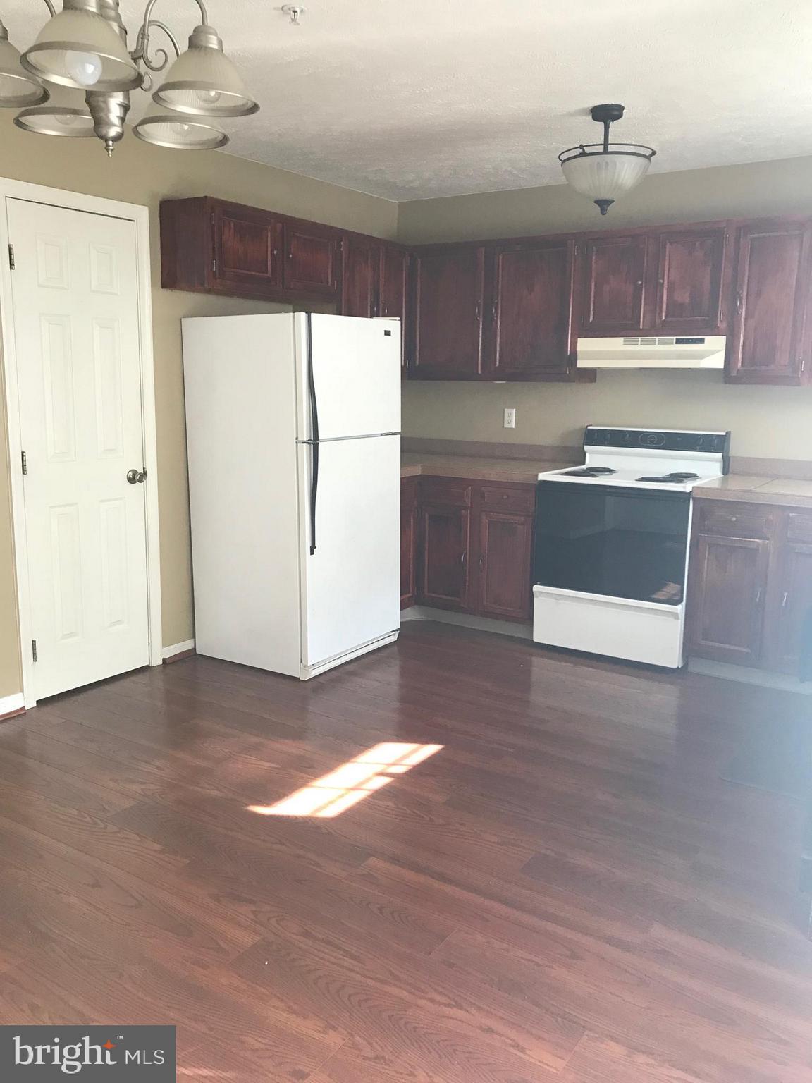 ELKTON - Residential Lease