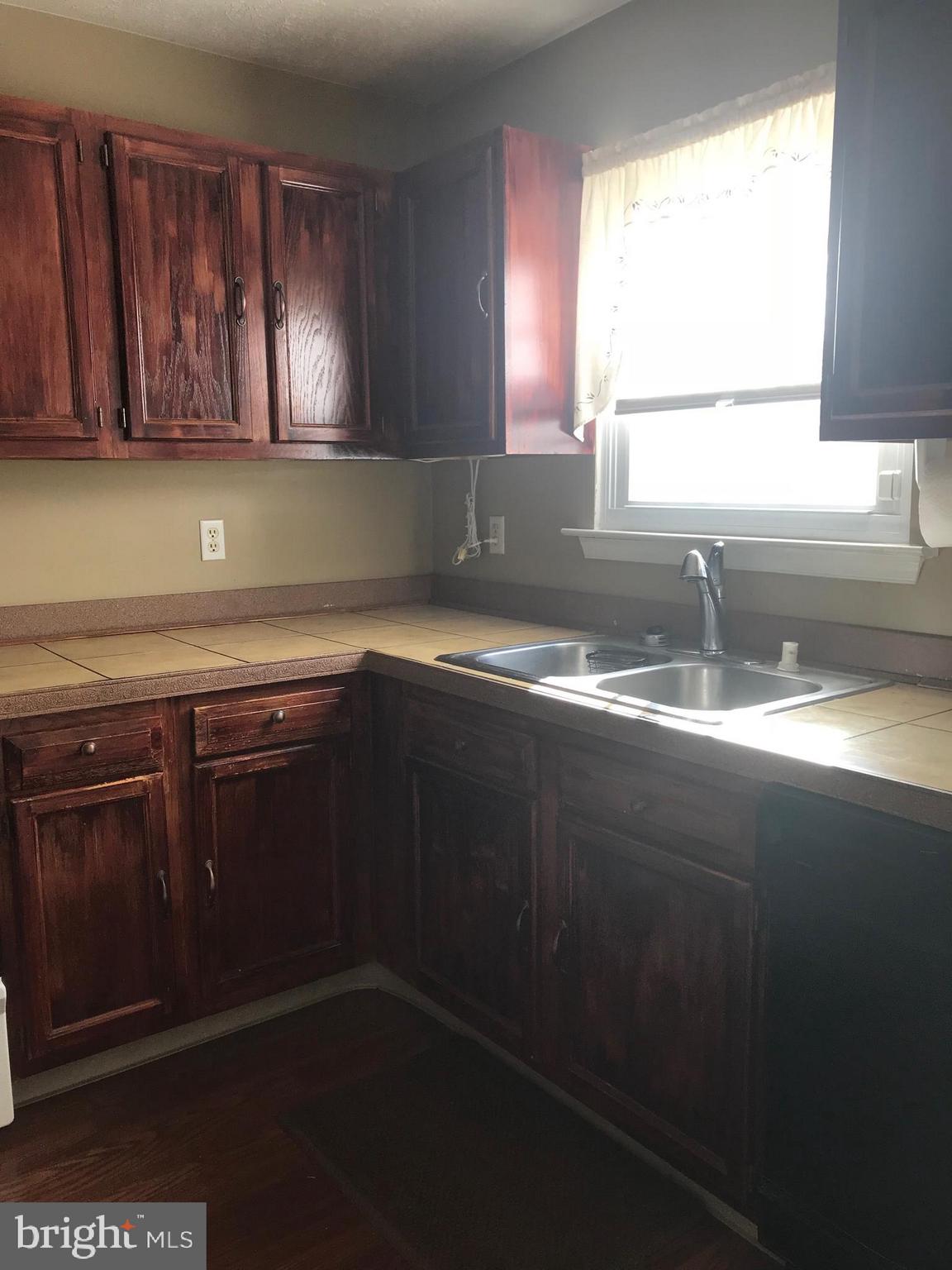 ELKTON - Residential Lease