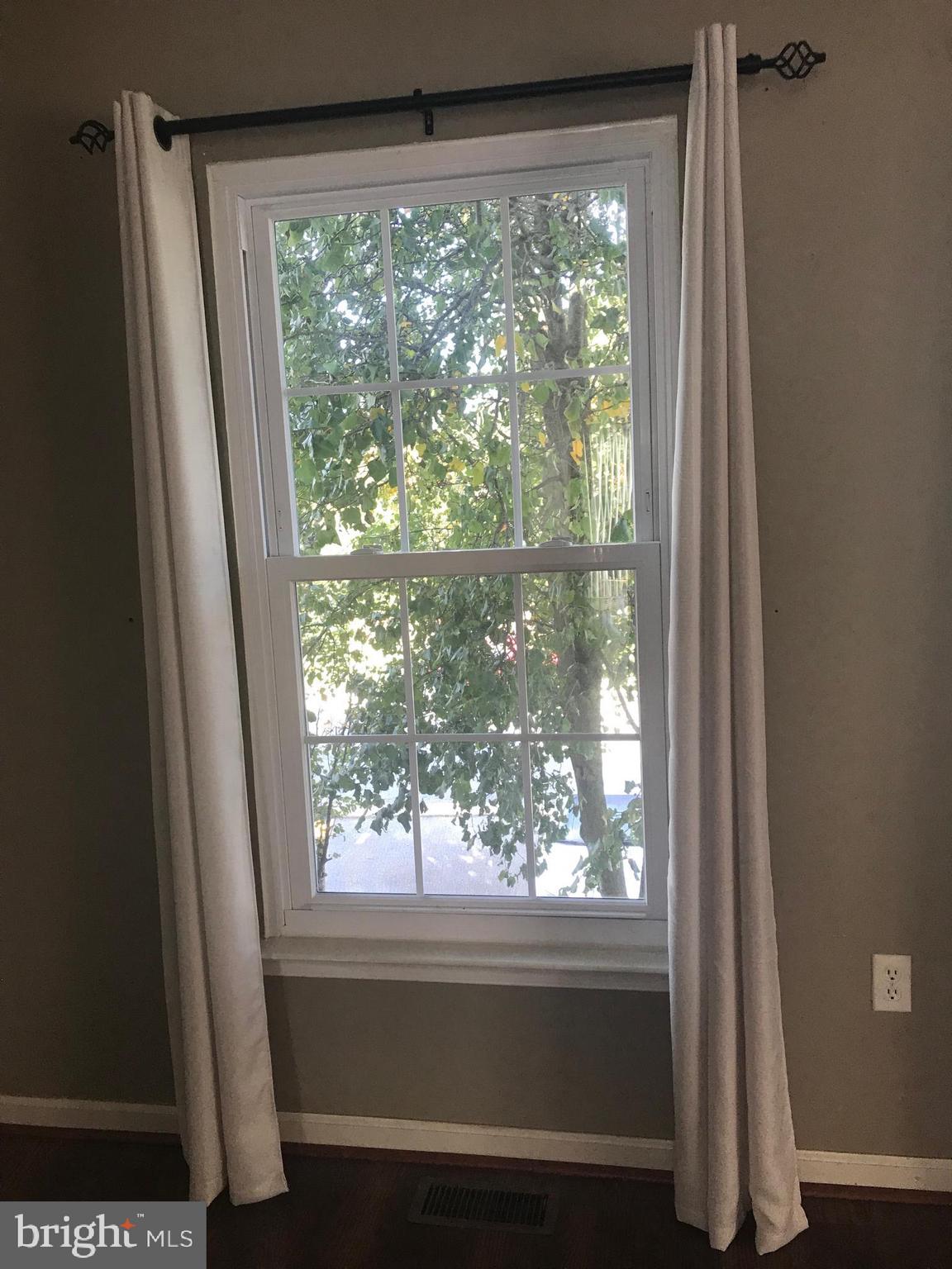 ELKTON - Residential Lease