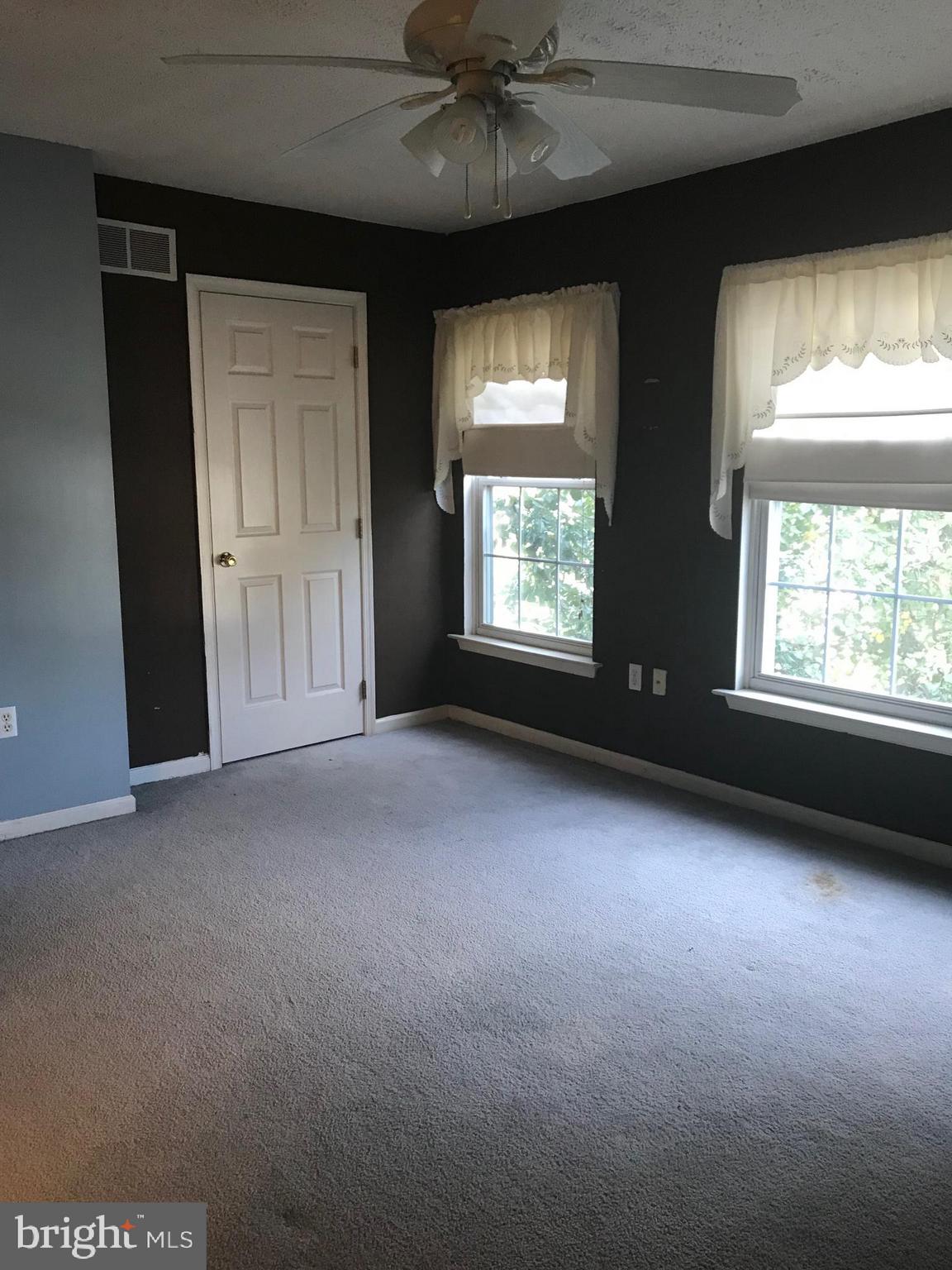 ELKTON - Residential Lease