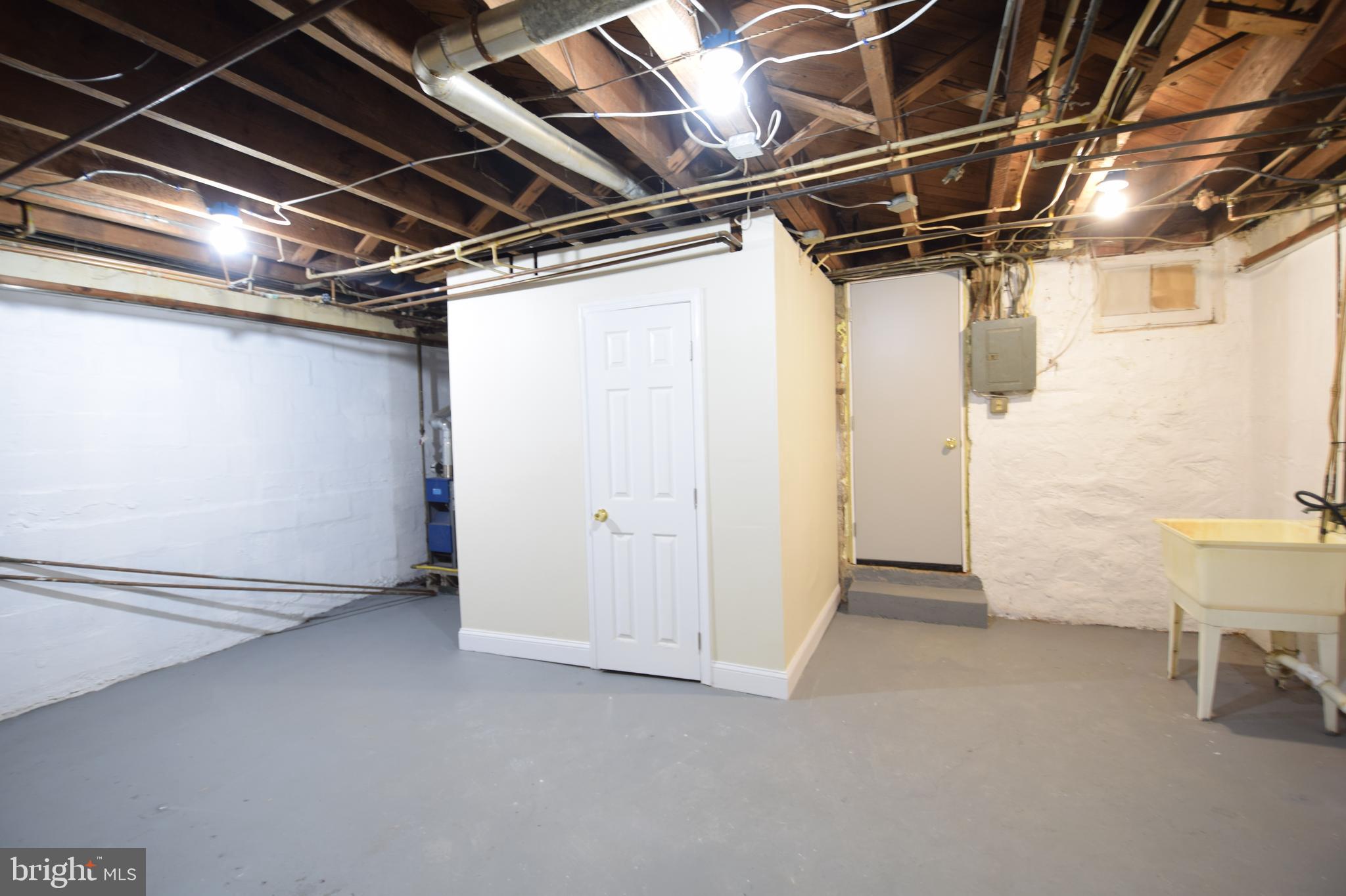 NORWOOD HEIGHTS - Residential Lease