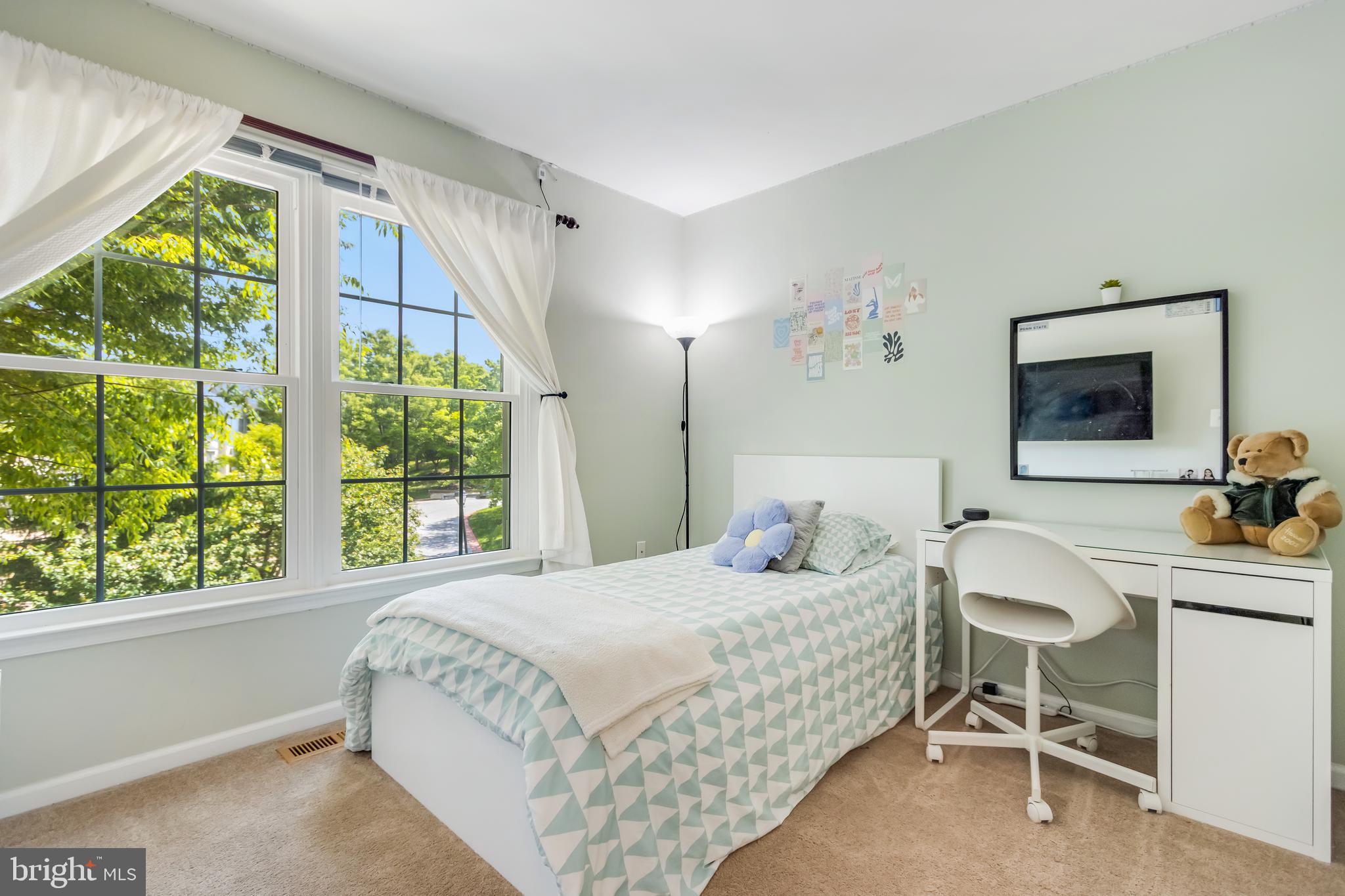 FAIRWAY HILLS - Residential