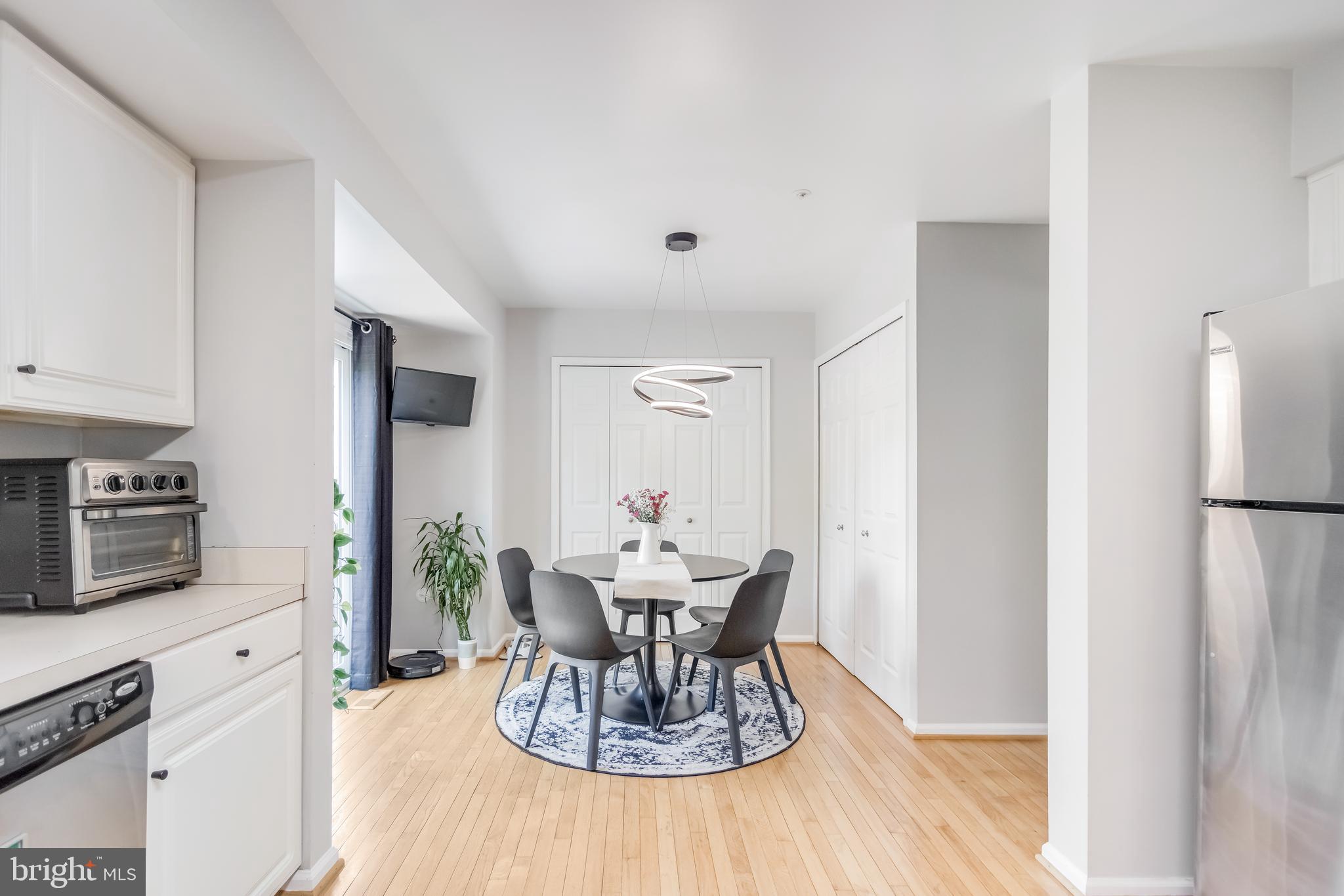 FAIRWAY HILLS - Residential