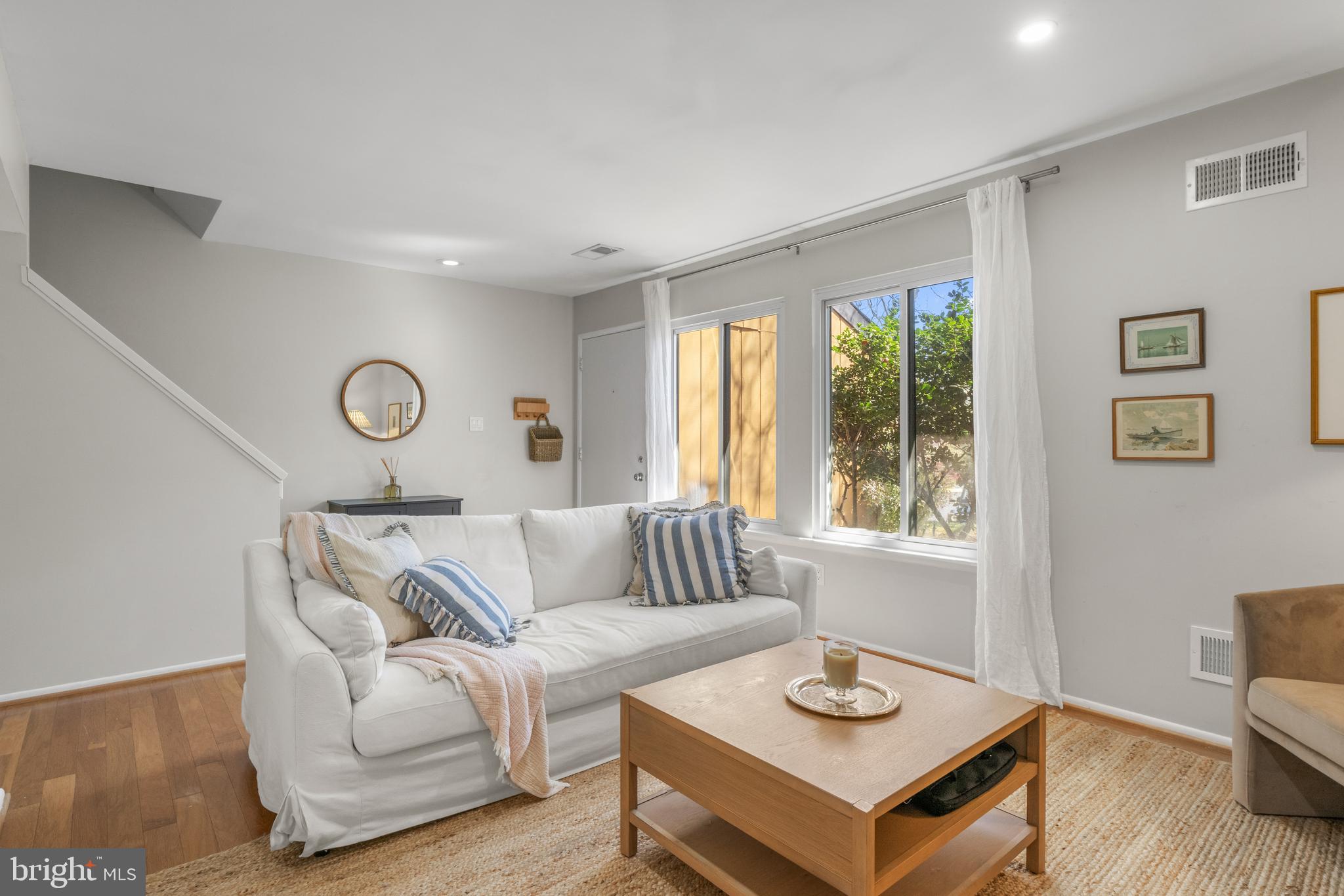 COVINGTON - Residential