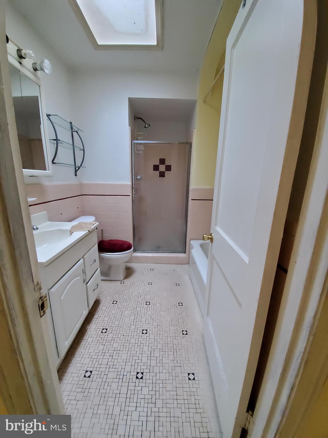 WEST OAK LANE - Residential