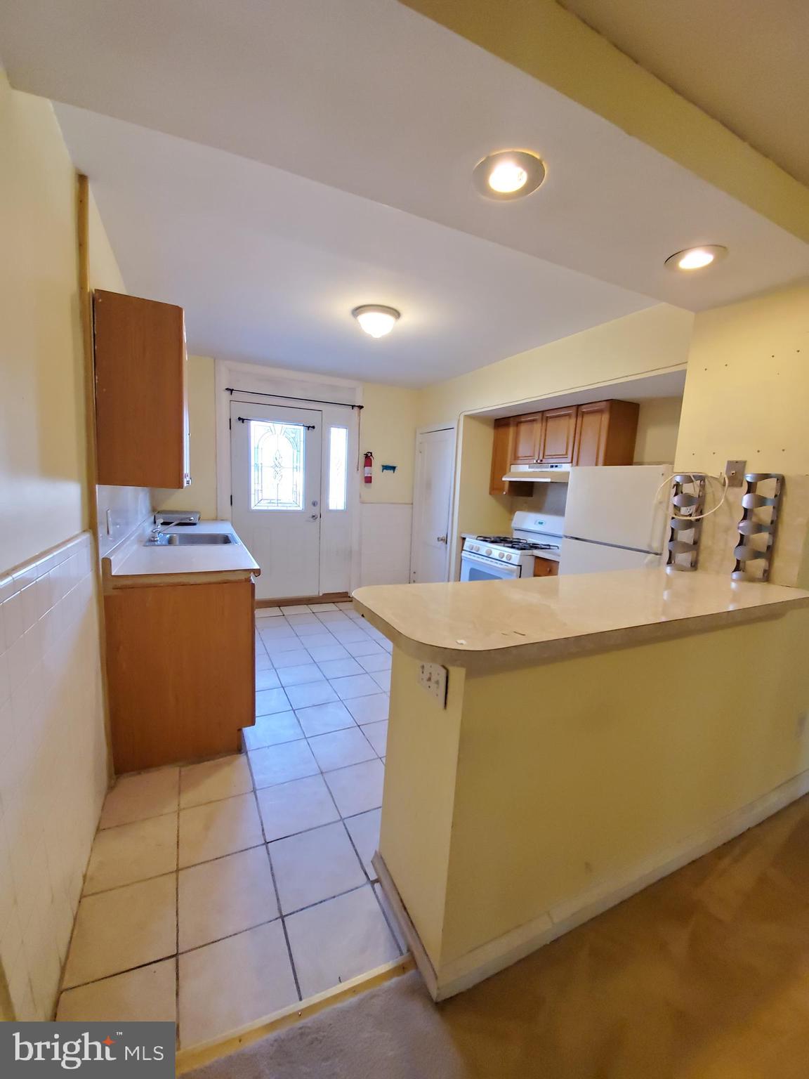 WEST OAK LANE - Residential