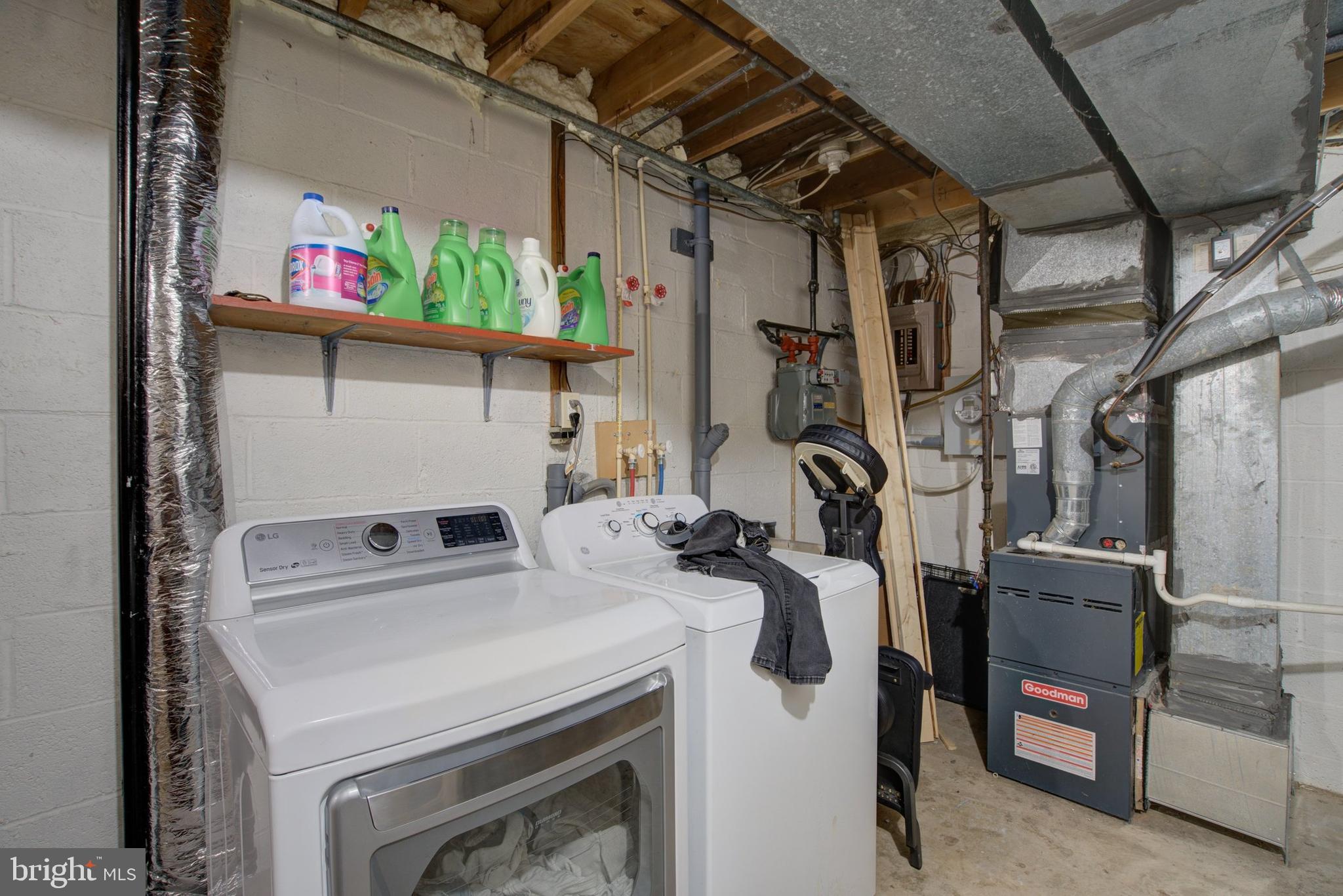 KING CHARLES COMMONS - Residential