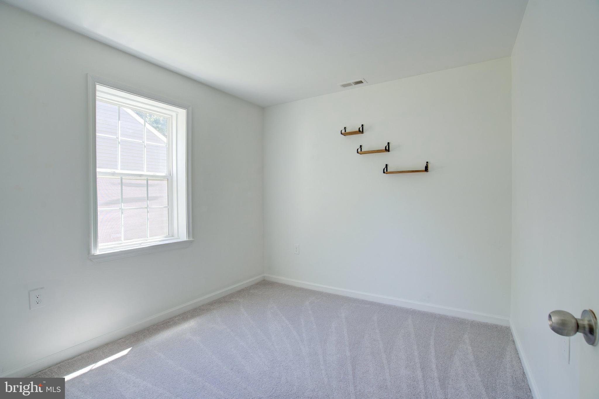 KING CHARLES COMMONS - Residential