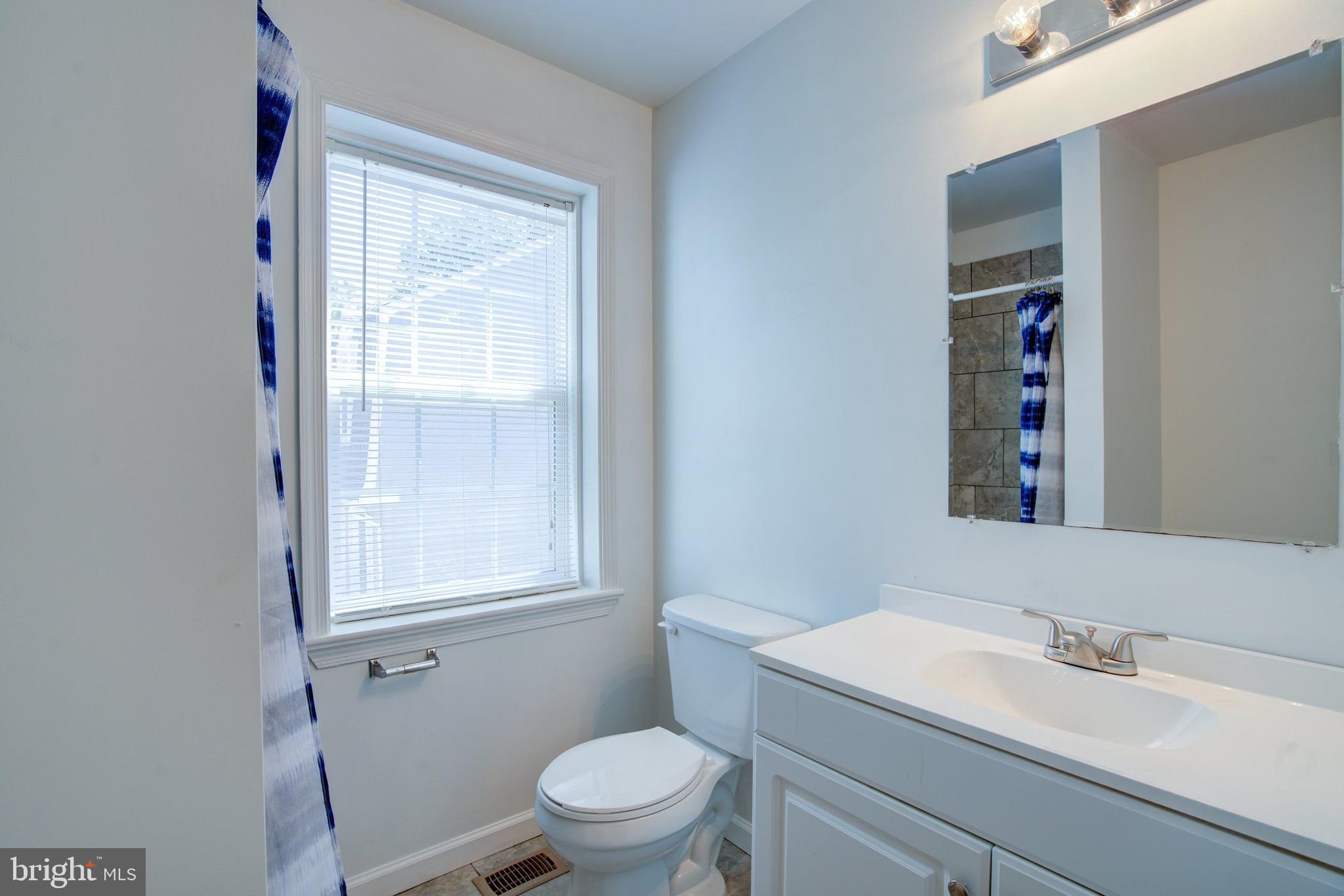 KING CHARLES COMMONS - Residential