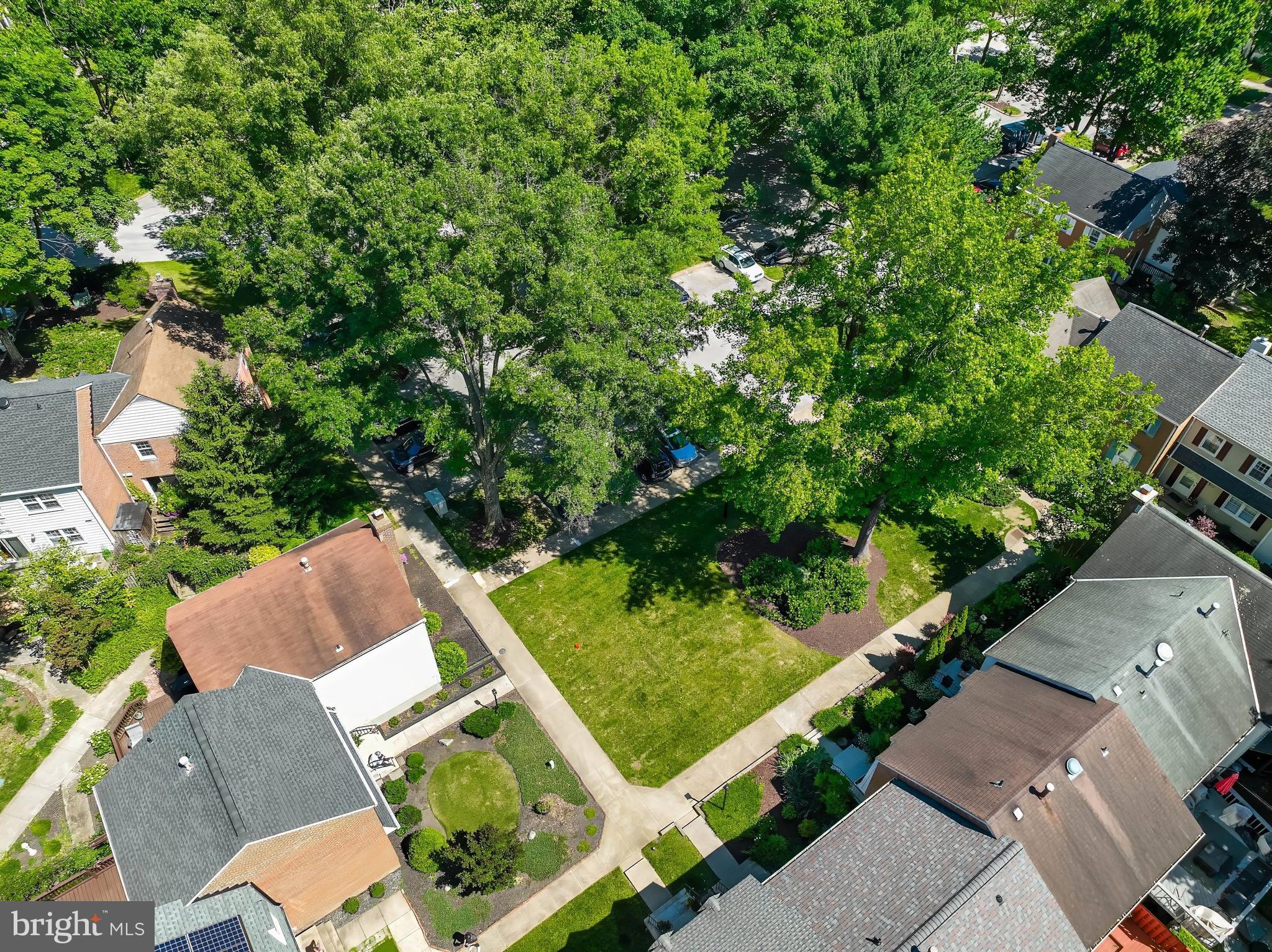 KING CHARLES COMMONS - Residential